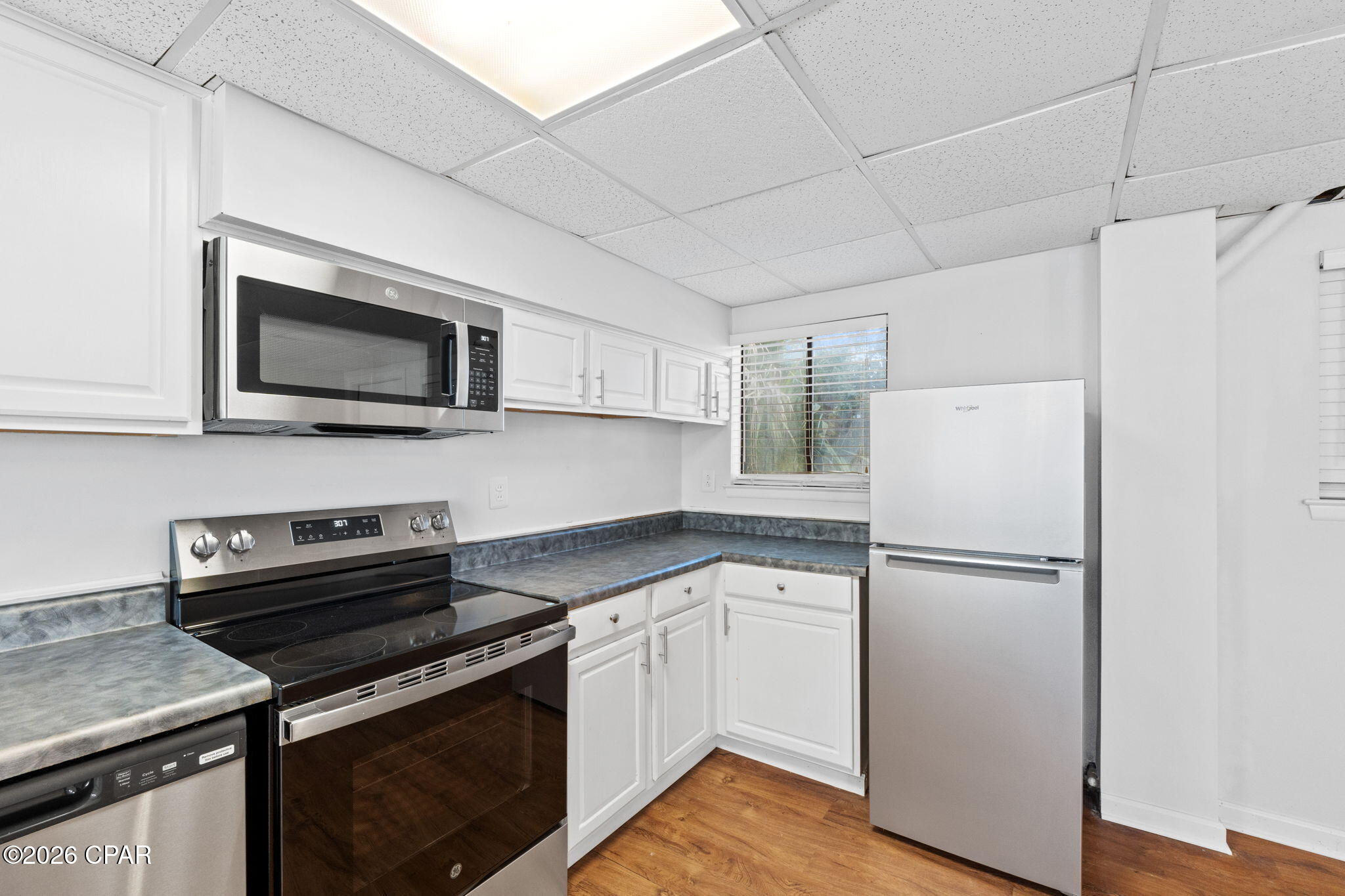 Image 42 For 6120 Beach Drive