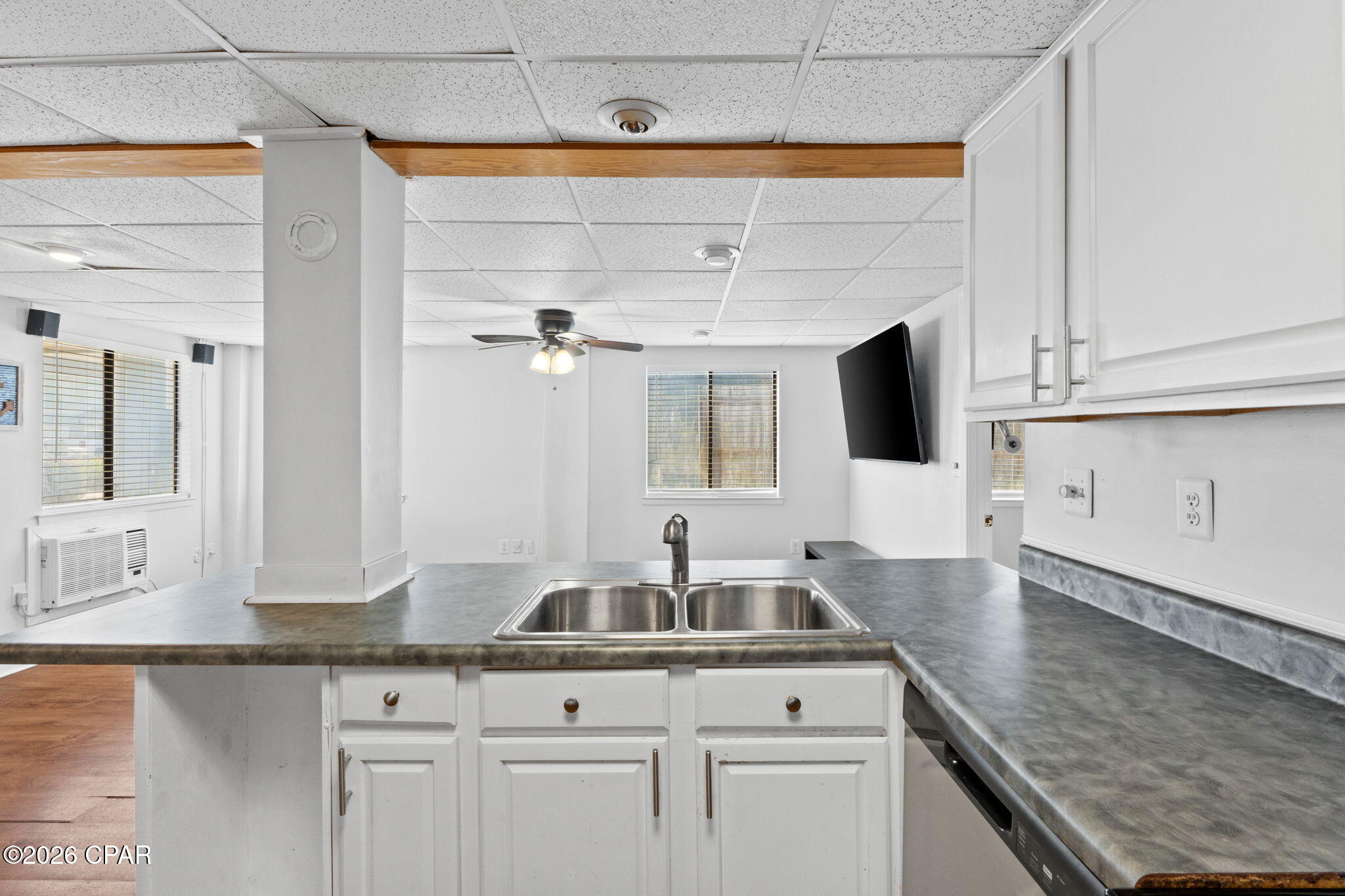 Image 43 For 6120 Beach Drive