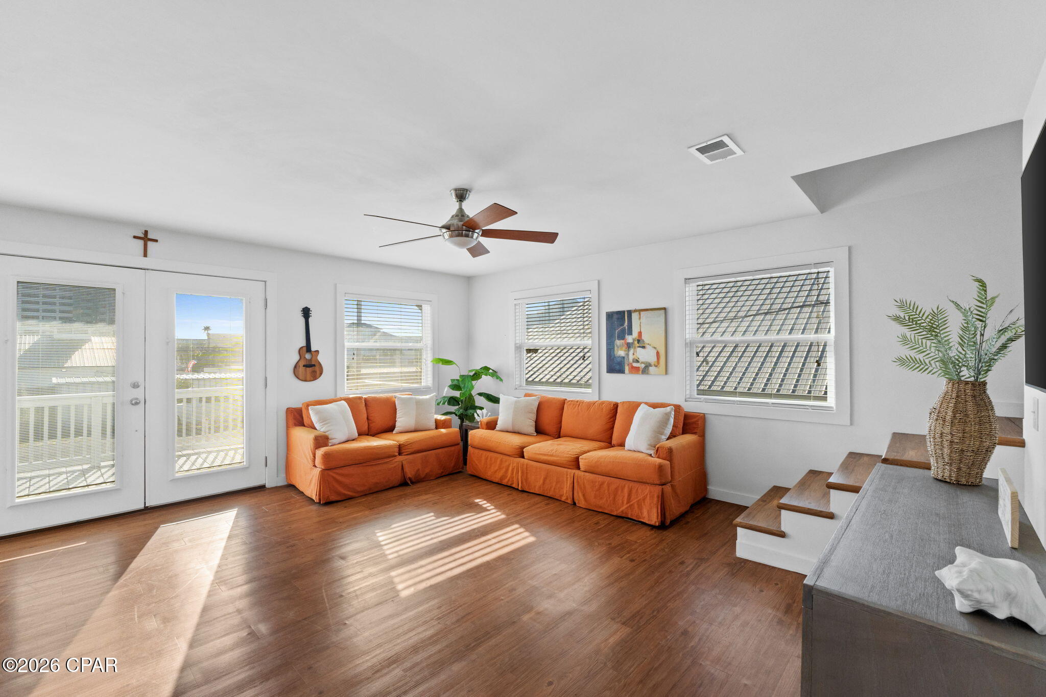 Image 7 For 6120 Beach Drive