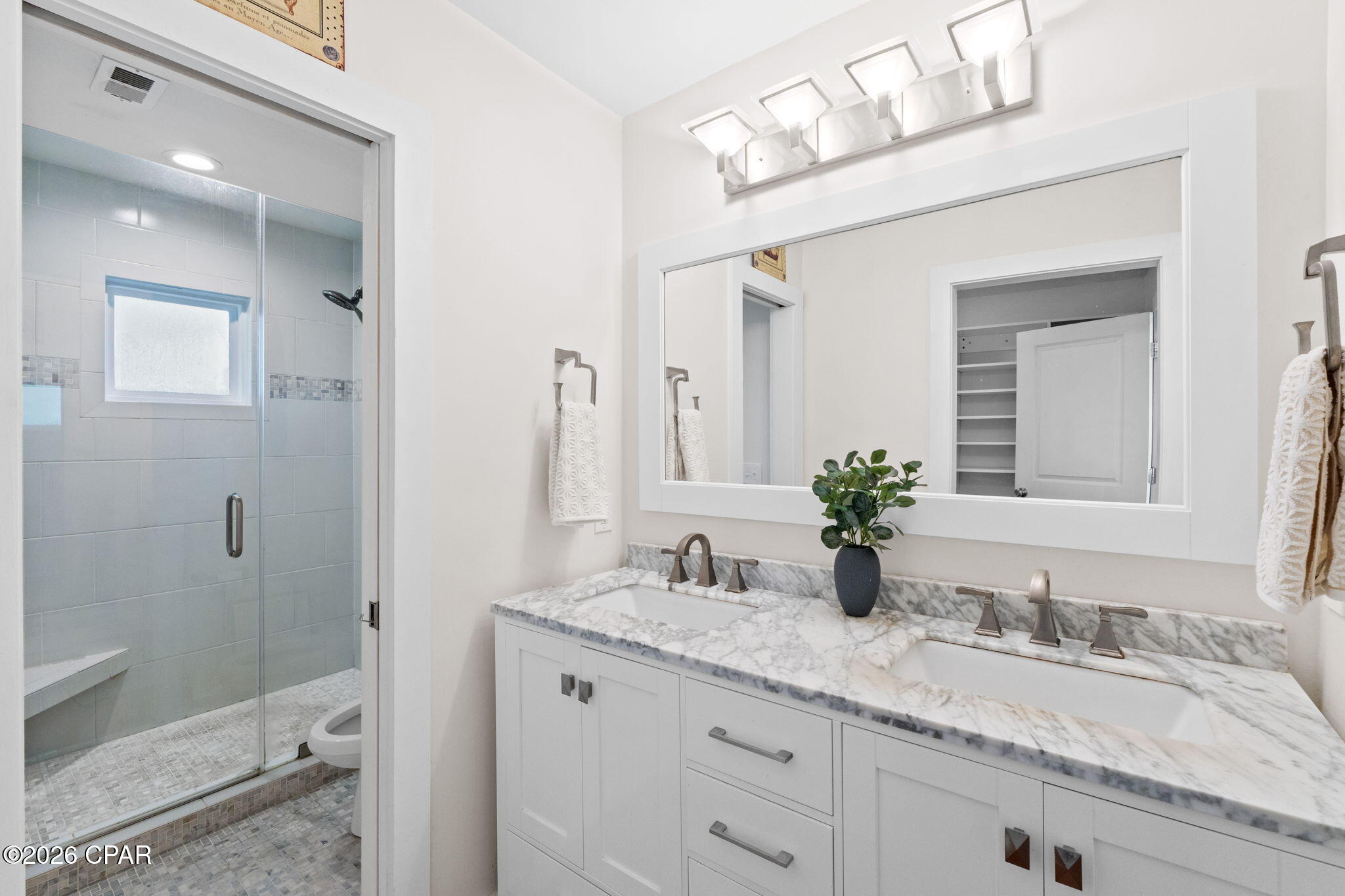 Image 8 For 6120 Beach Drive