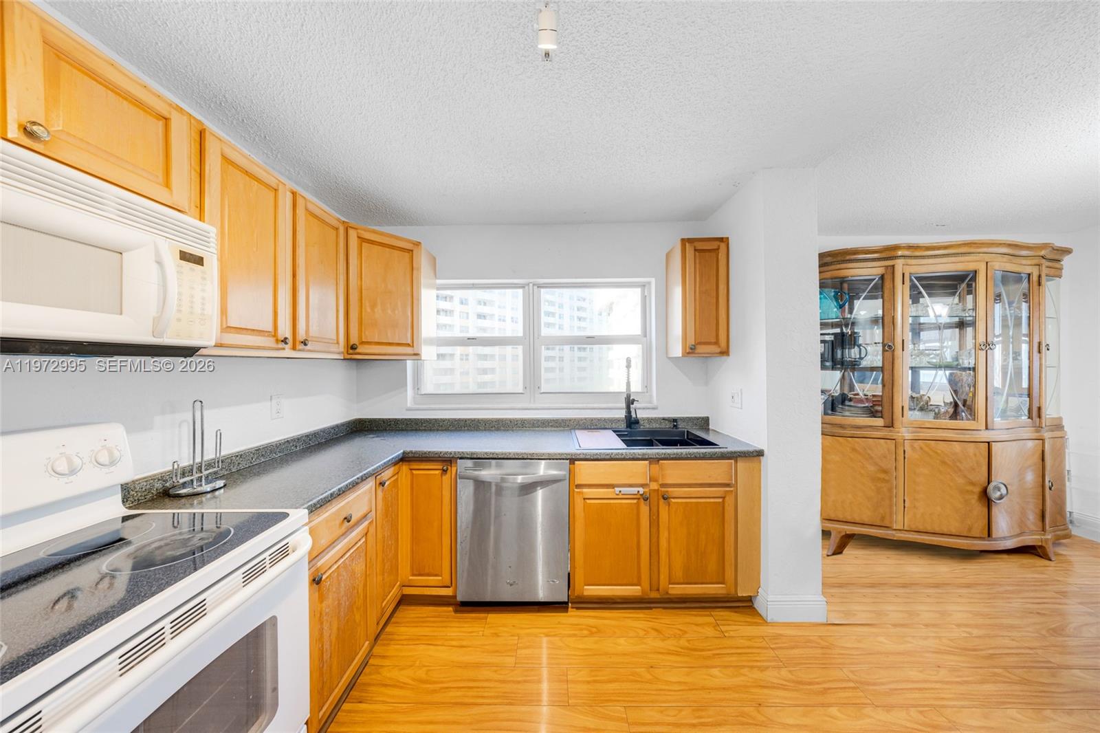 Property photo # 2