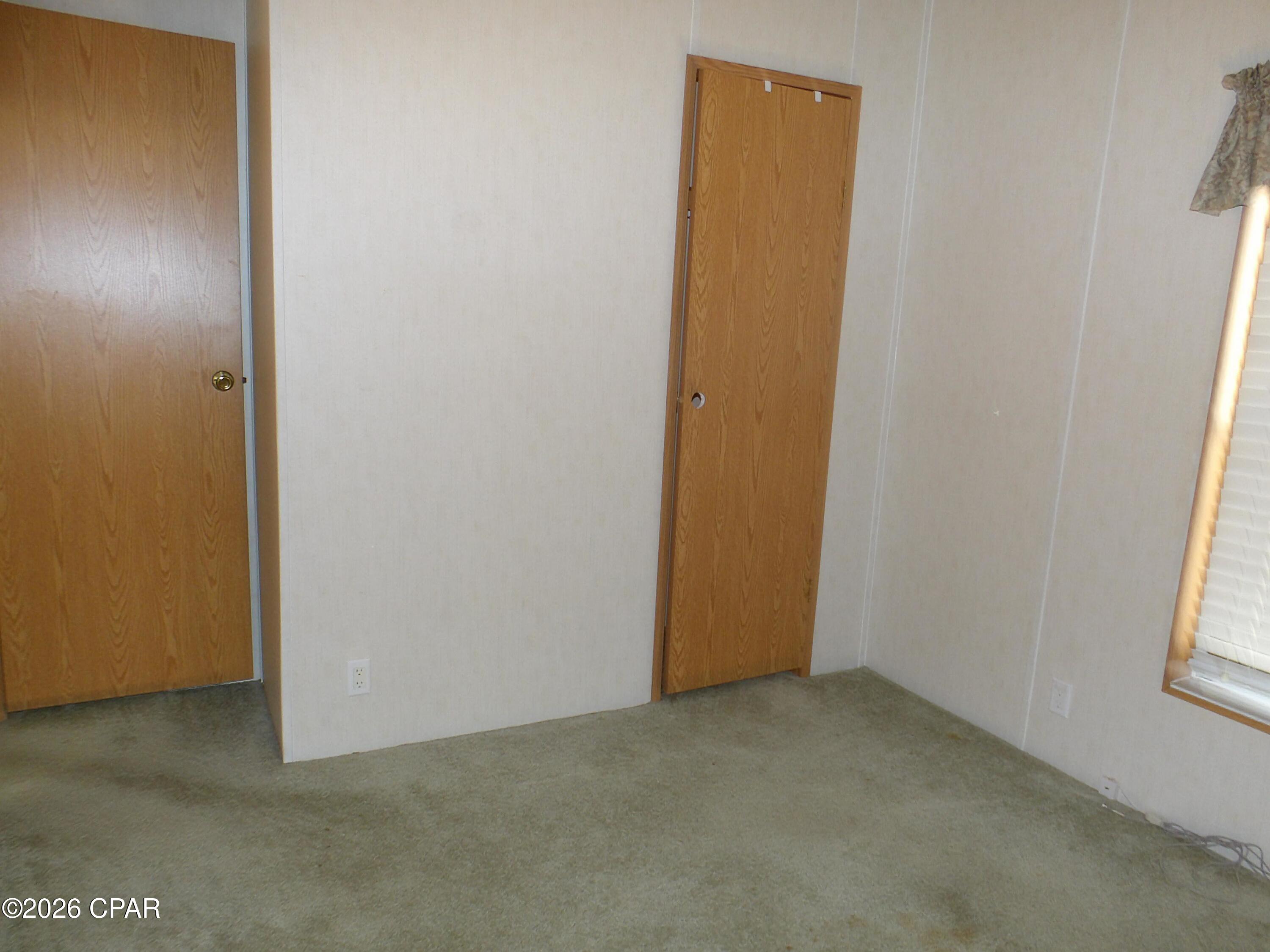 Listing photo id 10 for 500 Deer Creek Road