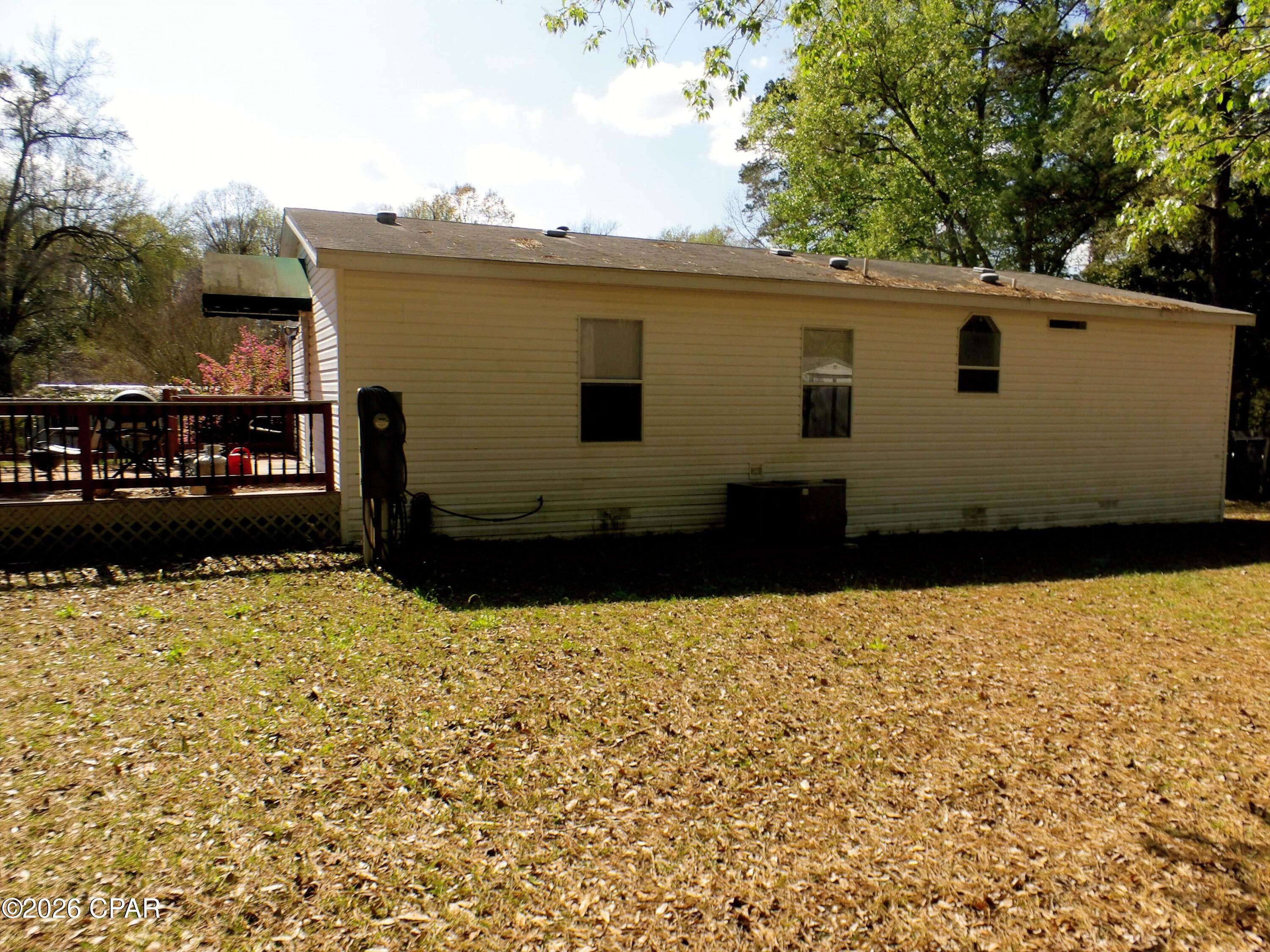 Listing photo id 17 for 500 Deer Creek Road