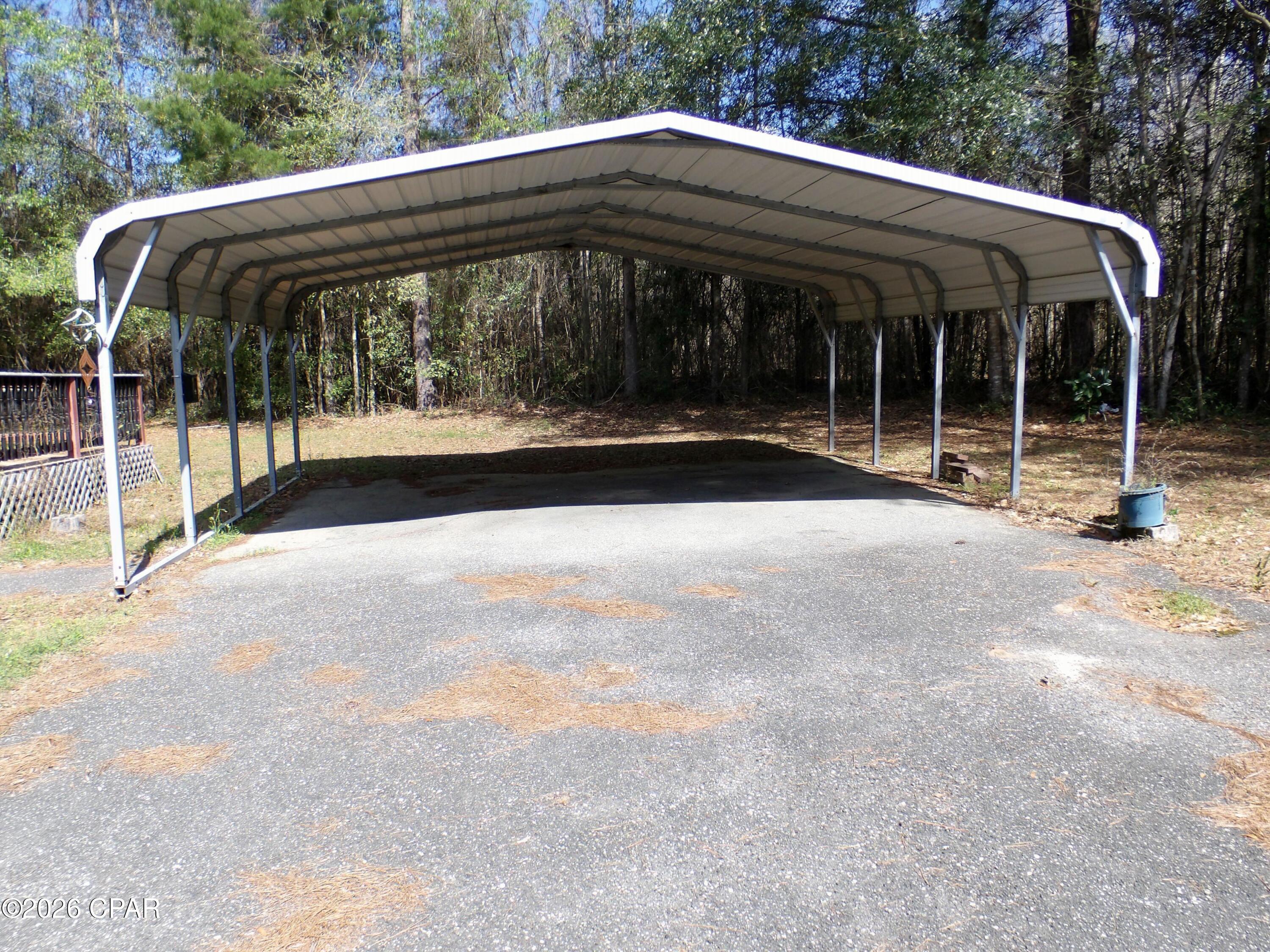 Listing photo id 20 for 500 Deer Creek Road