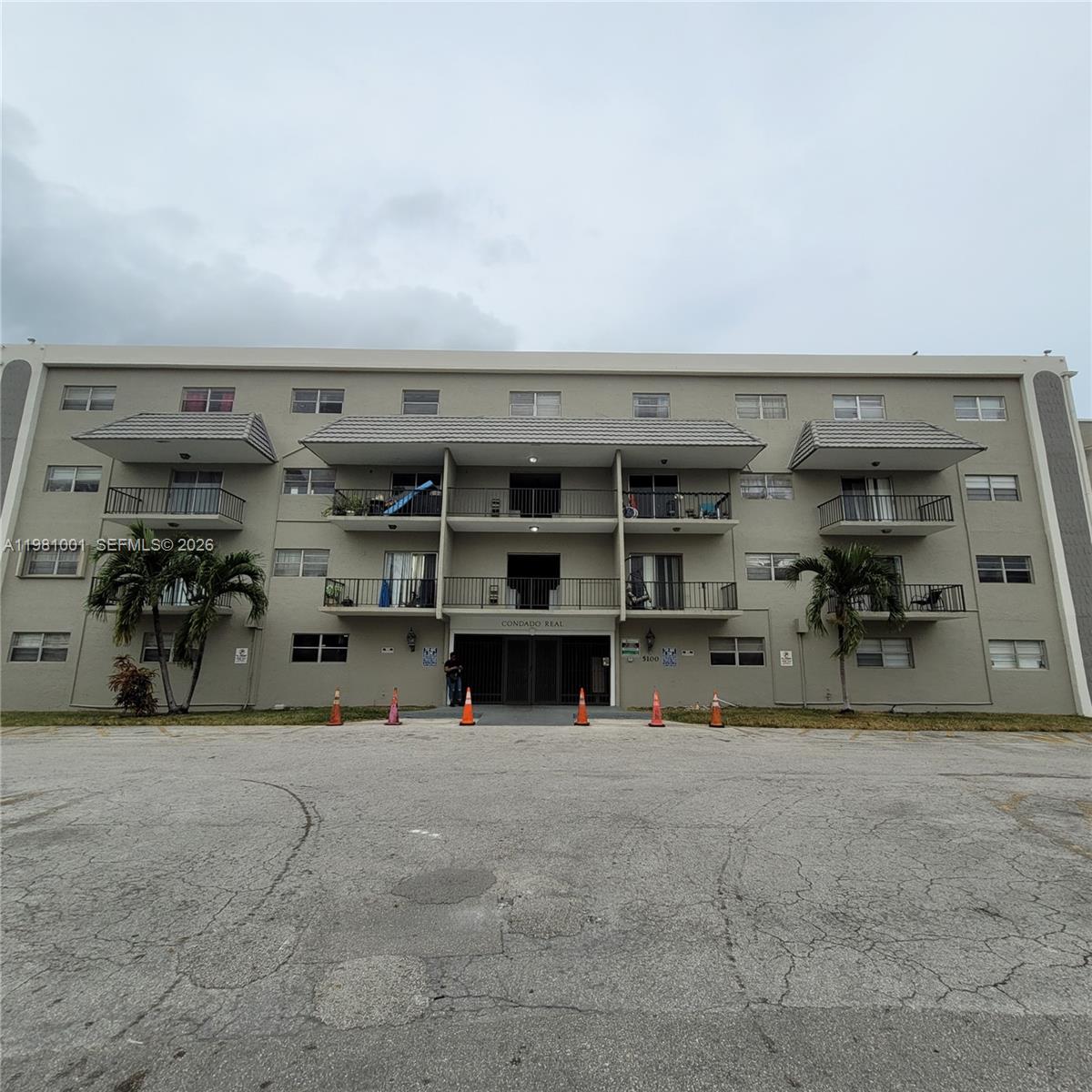 Condado Real Condo
