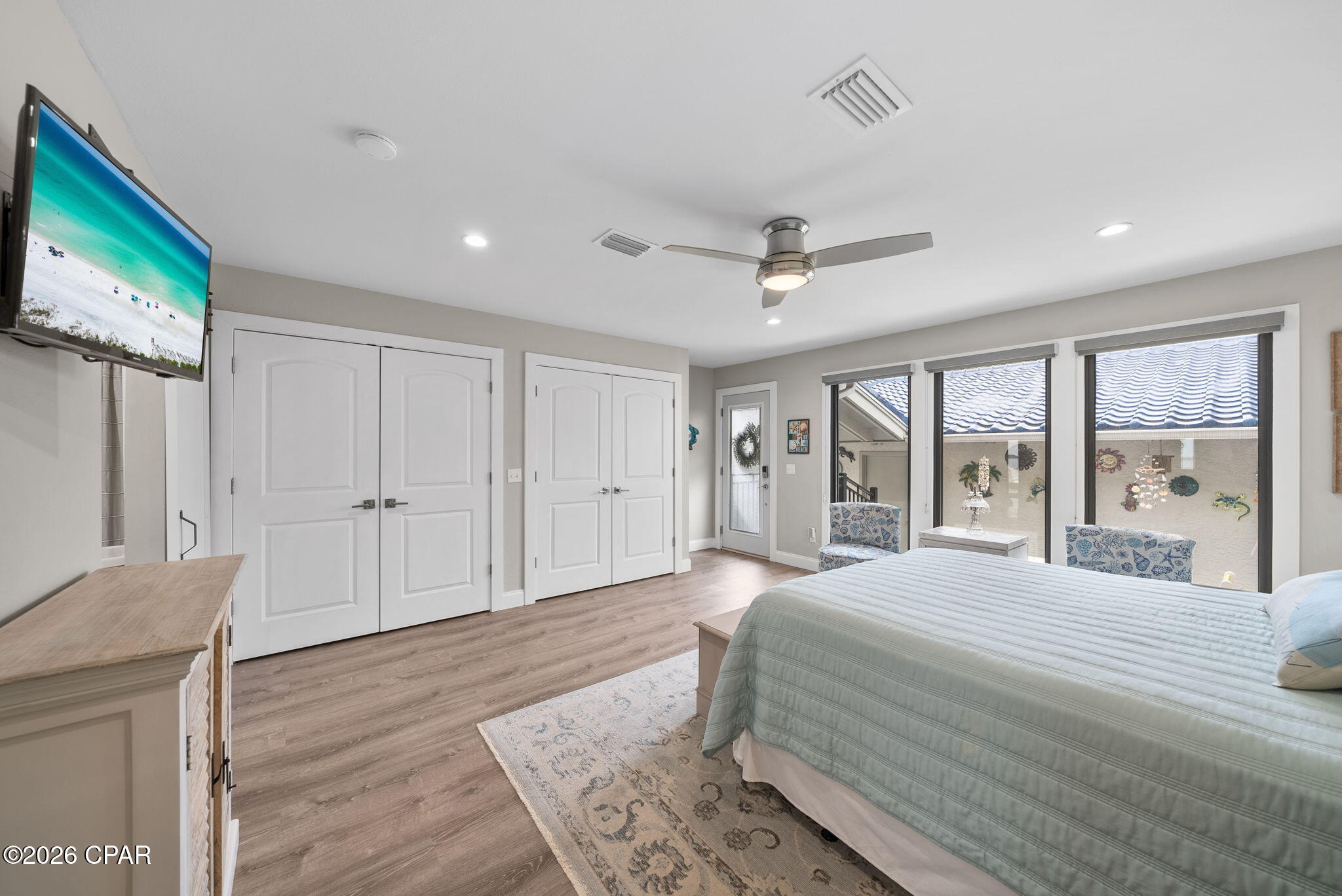 Image 24 For 425 Bay Shore Drive 11