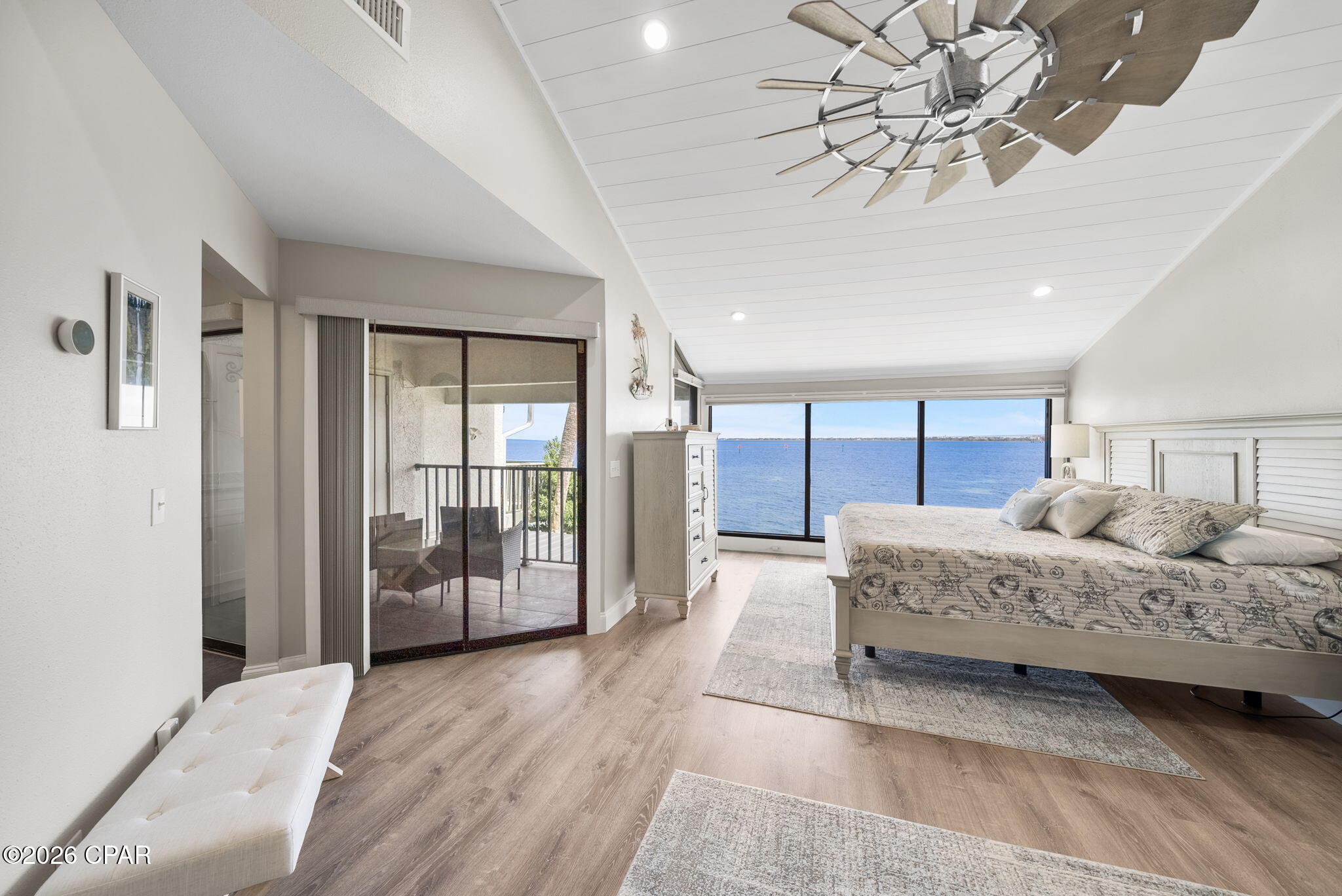 Image 27 For 425 Bay Shore Drive 11