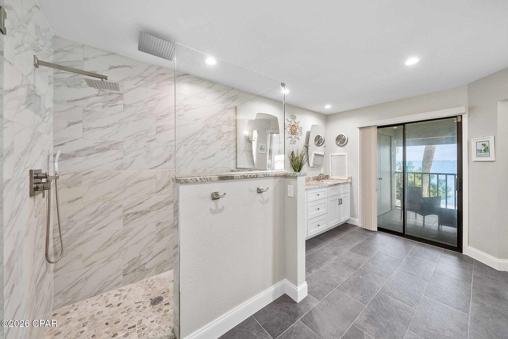 Image 32 For 425 Bay Shore Drive 11