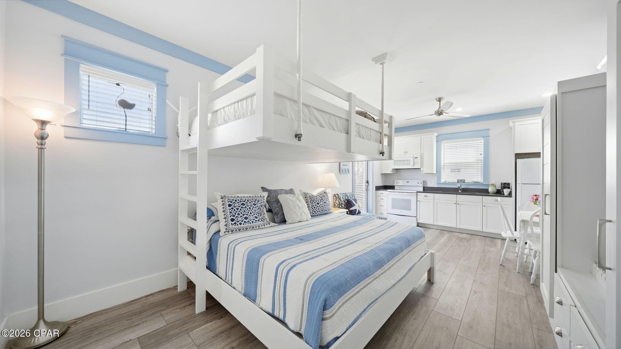 Image 31 For 241 La Valencia Circle