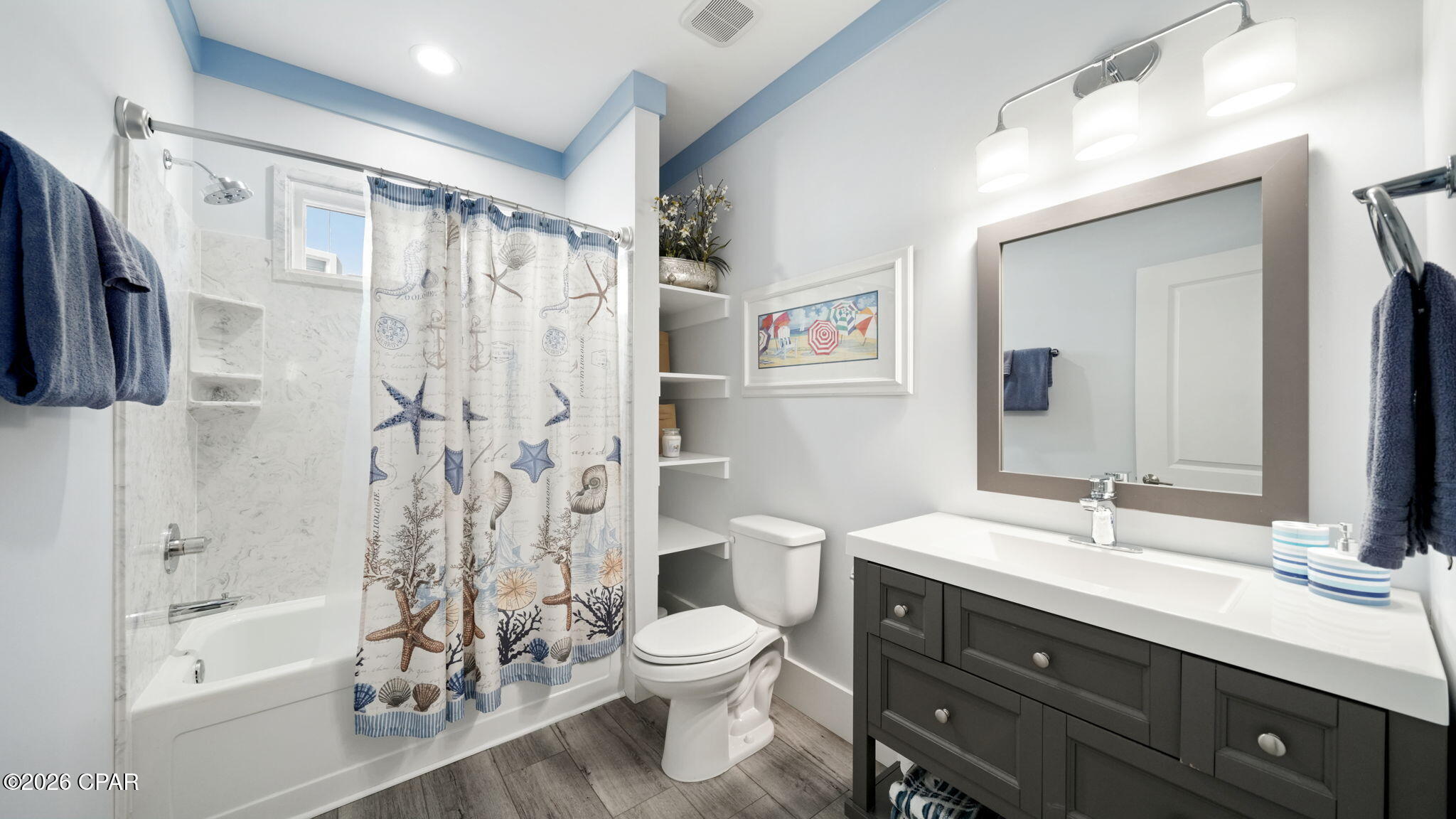 Image 34 For 241 La Valencia Circle