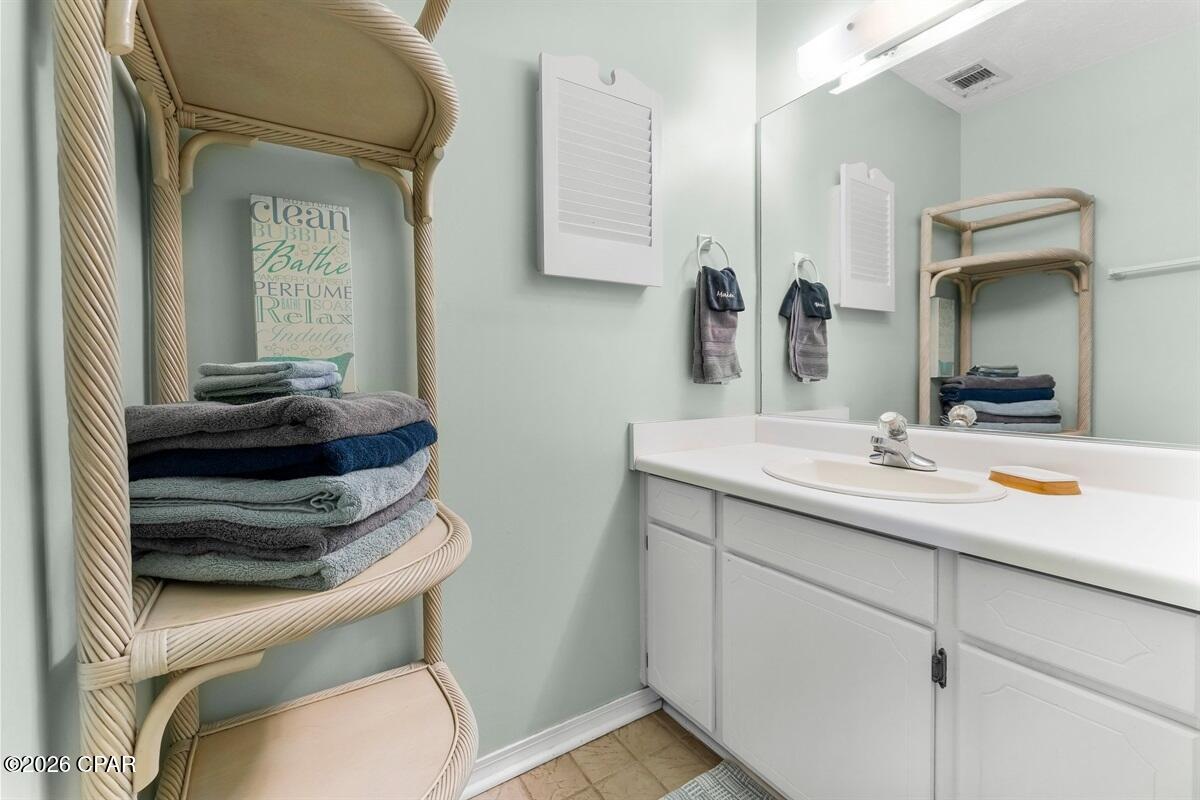 201 Robin Lane, Panama City Beach, FL 32407 thumbnail, photo 18 of 39