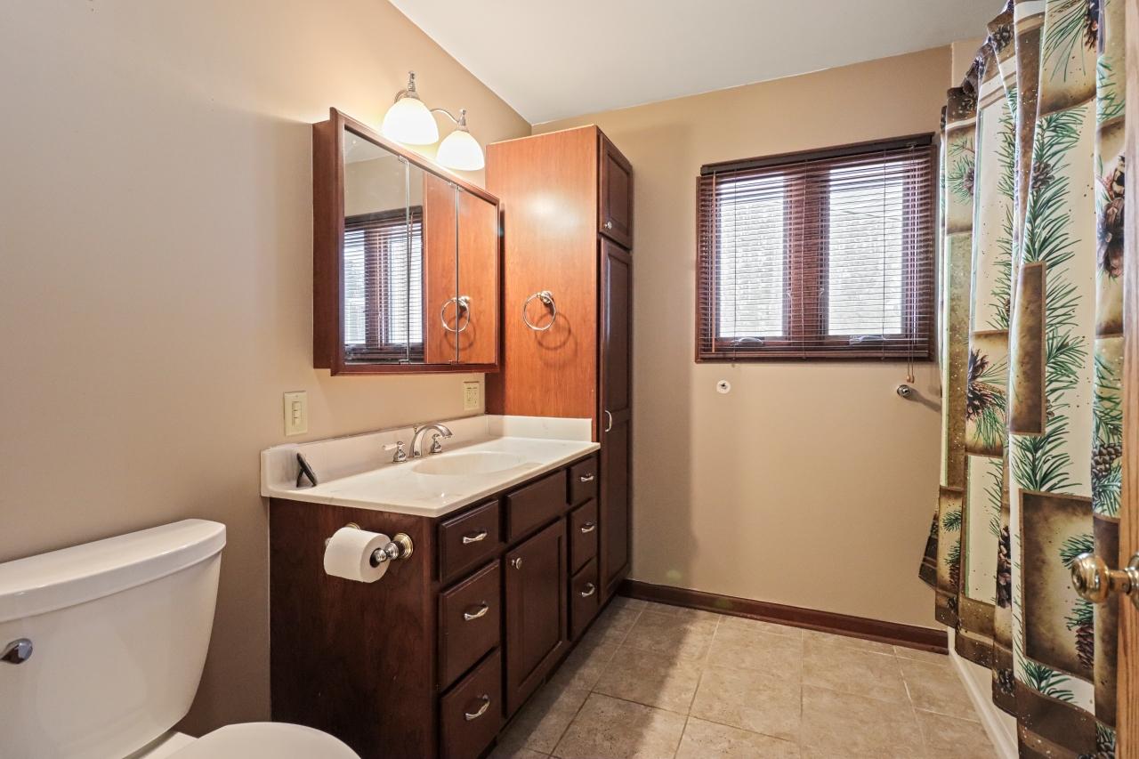 North Twin Lake Property 2390 Hwy 17 Photo 11