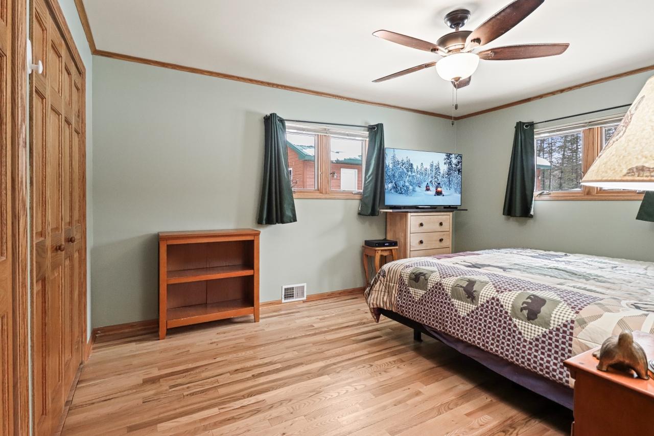 North Twin Lake Property 2390 Hwy 17 Photo 23