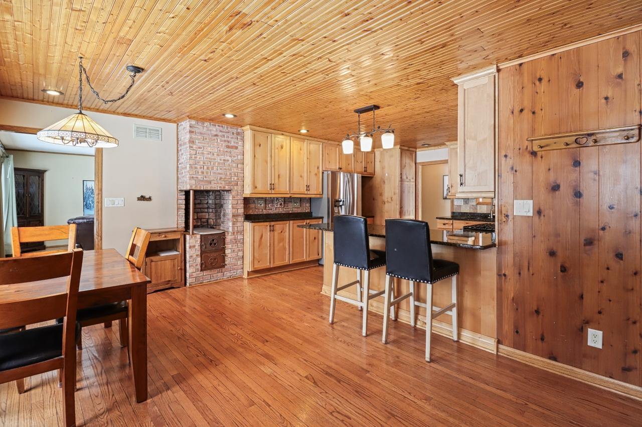 North Twin Lake Property 2390 Hwy 17 Photo 8