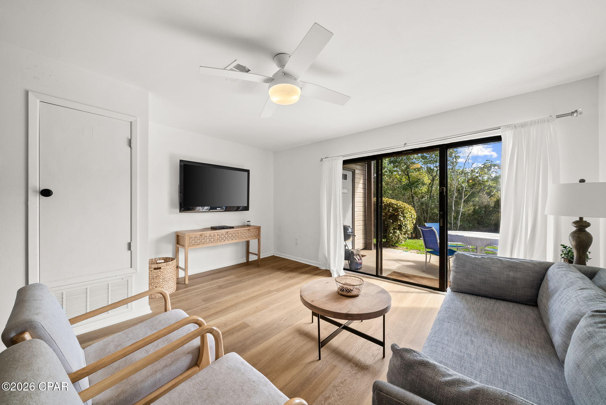 Image 16 For 17620 Front Beach Road J2