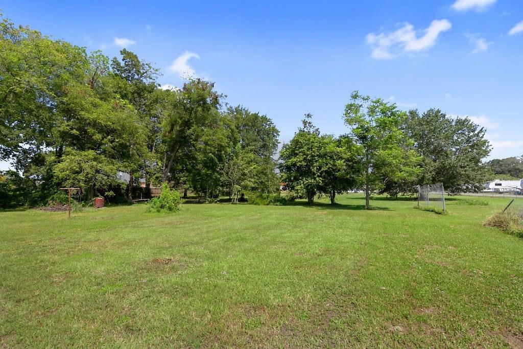 509 Henning Drive — photo 2