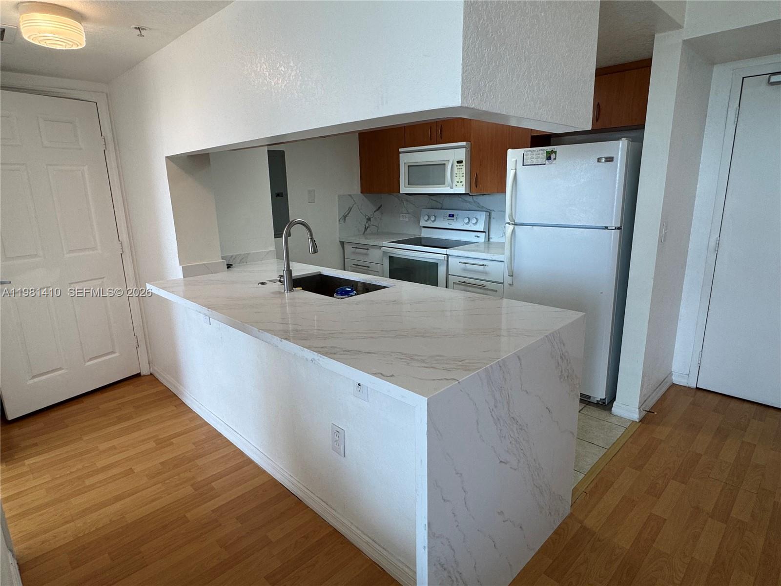 Seybold Pointe Condo