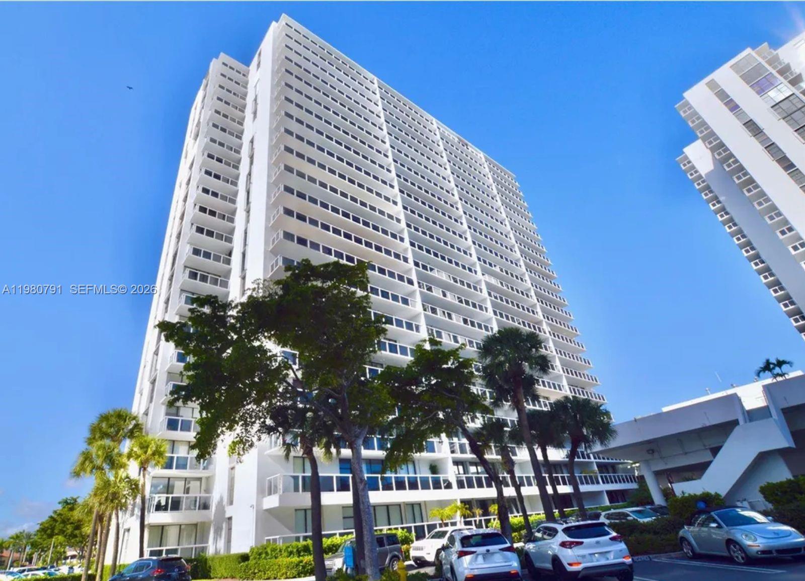 20505 Country Club Dr Unit 534, Aventura, Florida 33180