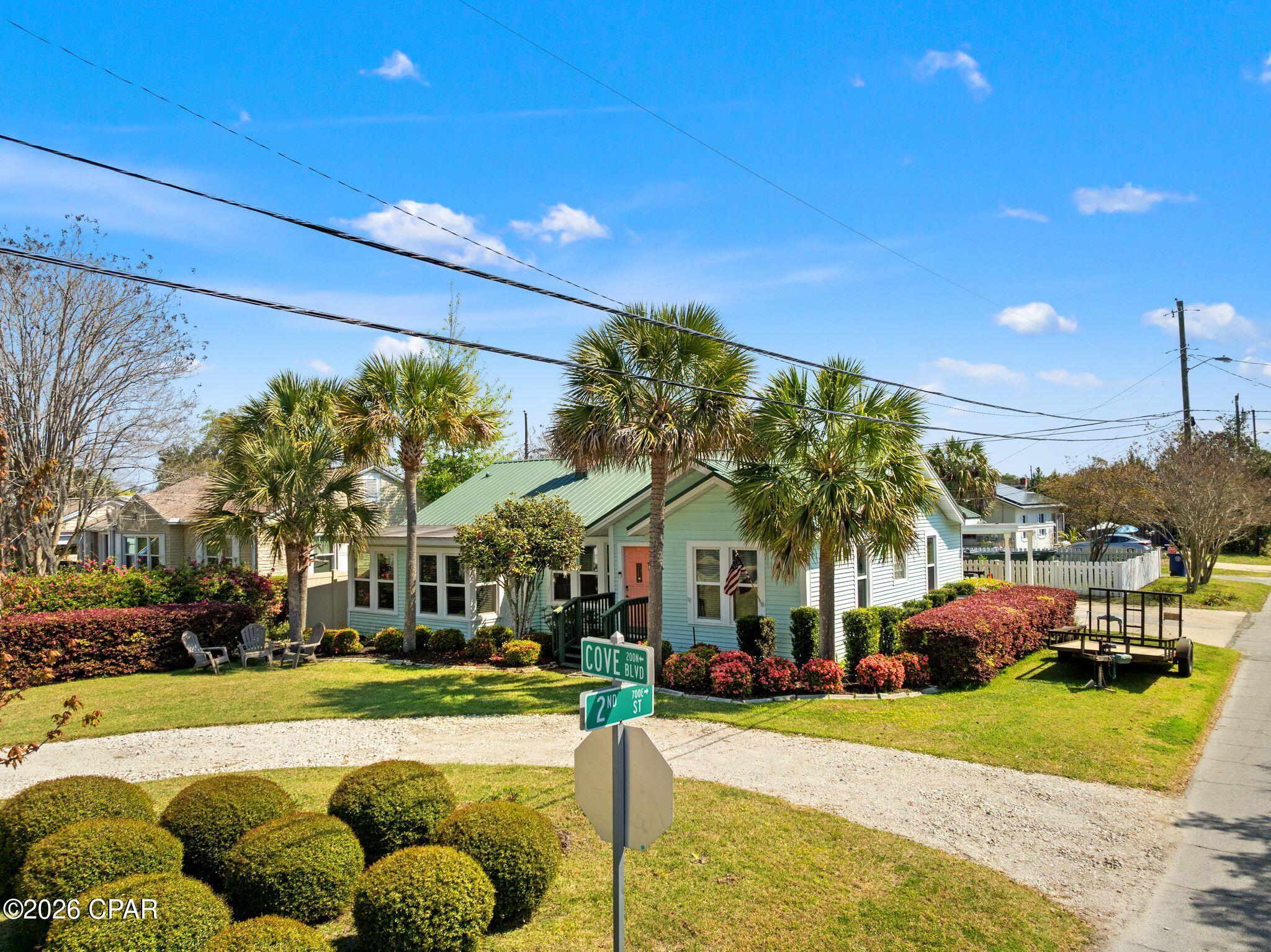Image 2 For 200 Cove Boulevard