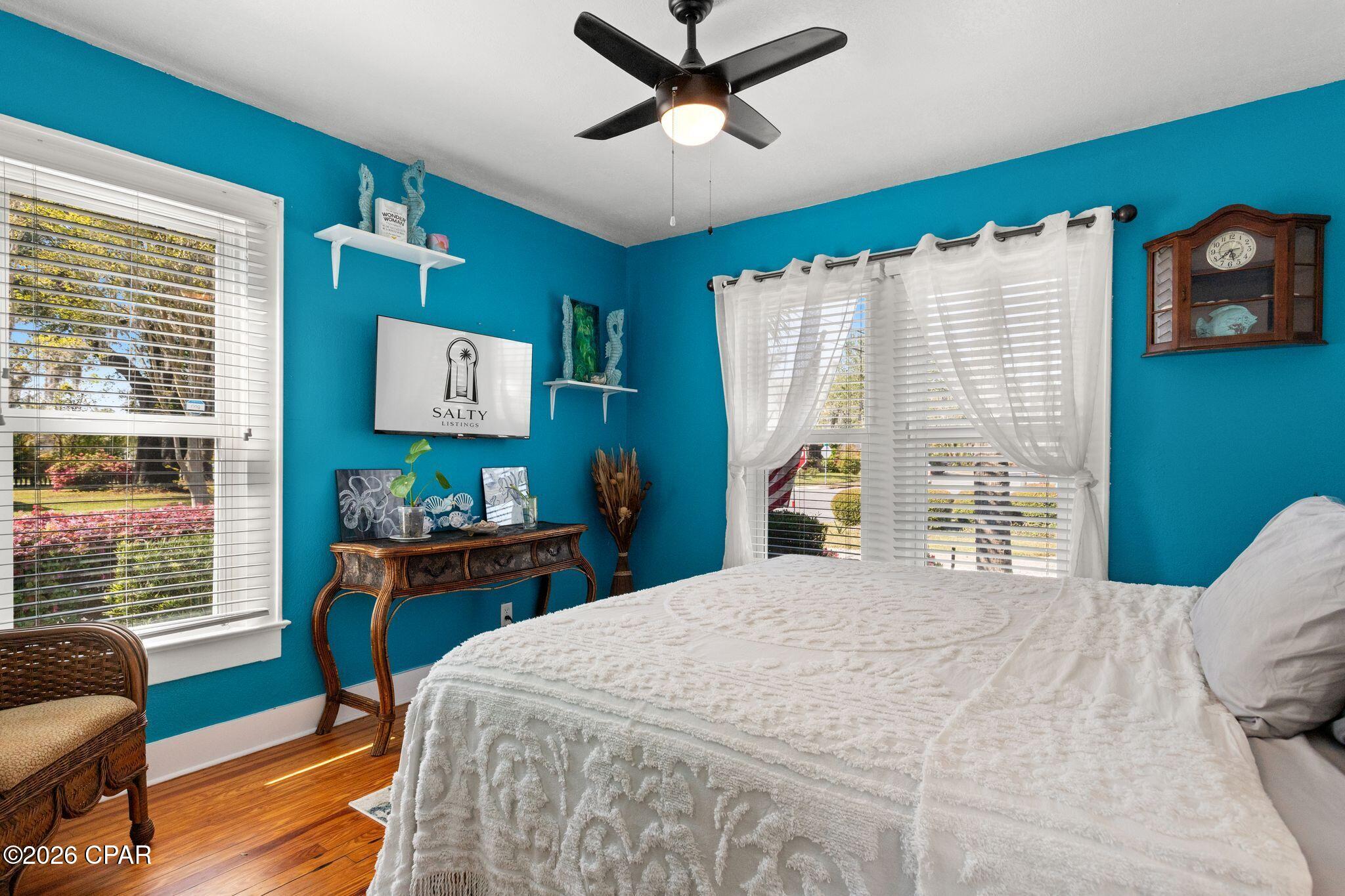 Image 20 For 200 Cove Boulevard