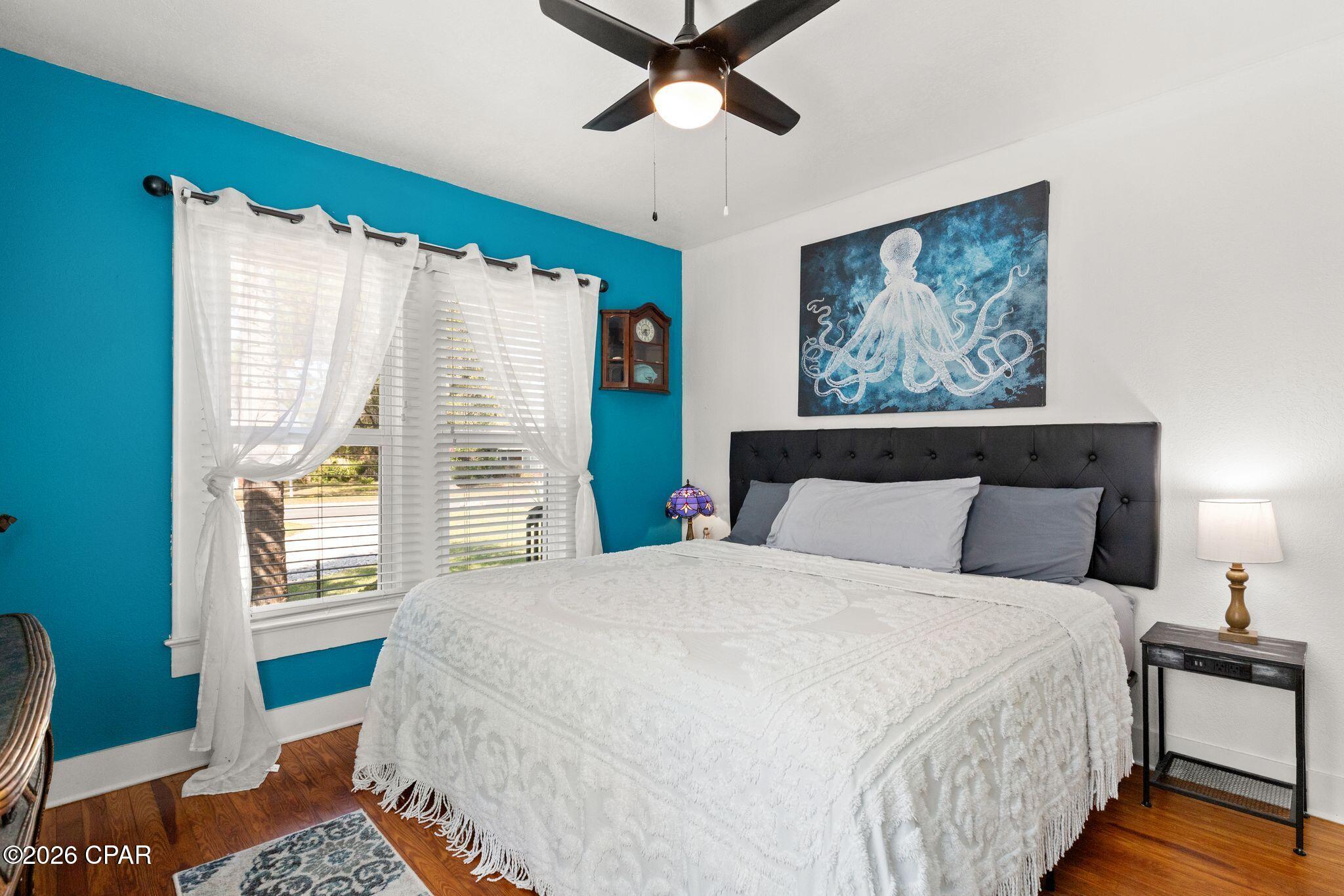 Image 21 For 200 Cove Boulevard