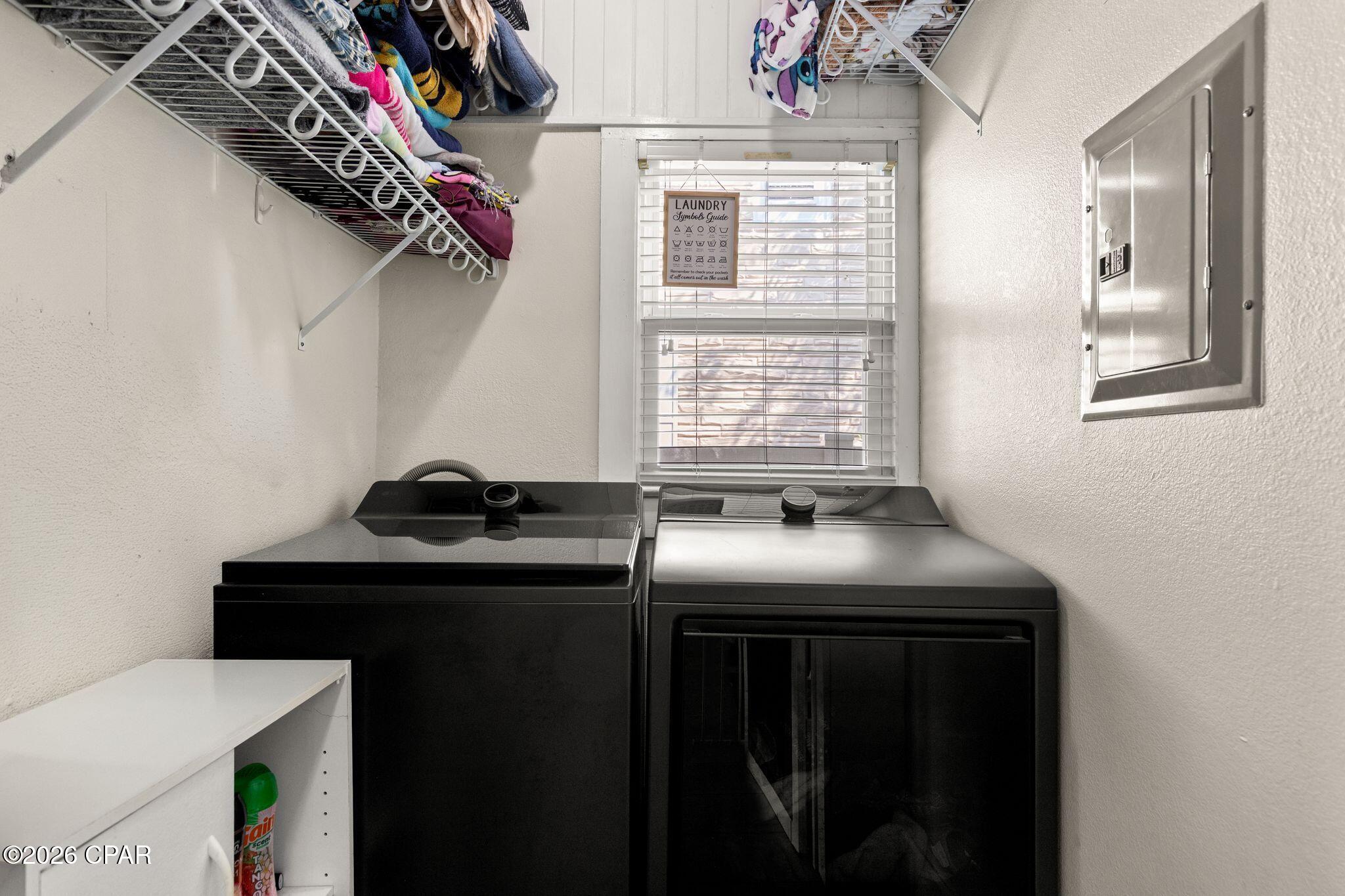 Image 24 For 200 Cove Boulevard