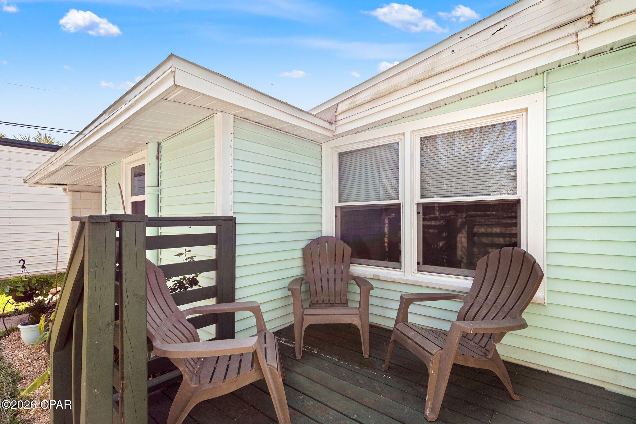 Image 29 For 200 Cove Boulevard