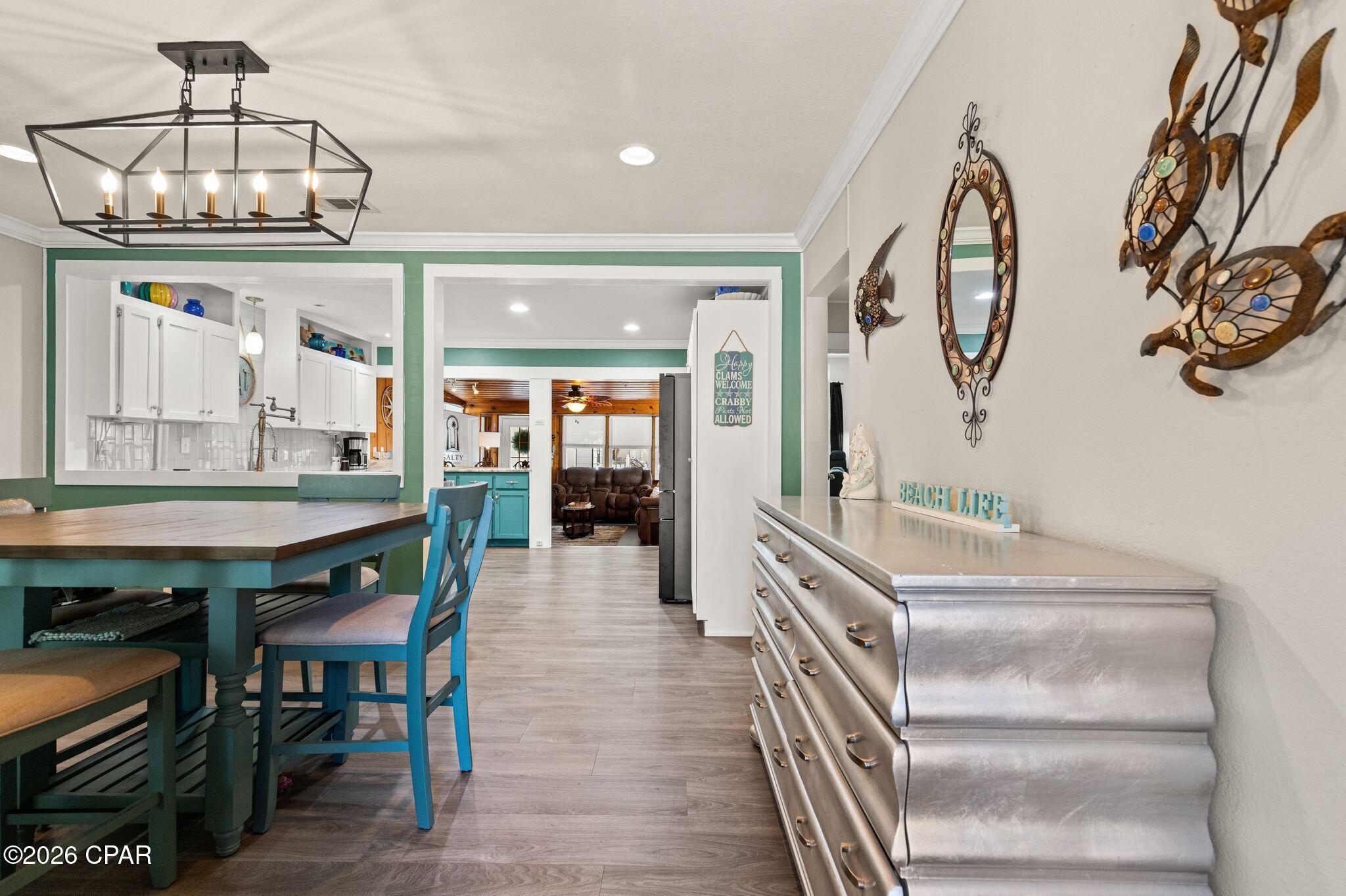 Image 4 For 200 Cove Boulevard