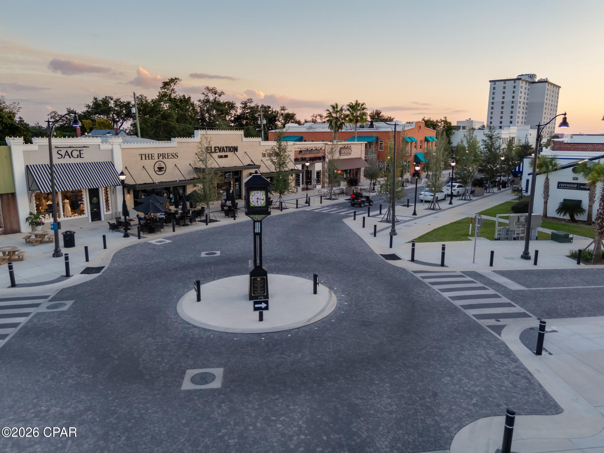 Image 44 For 200 Cove Boulevard