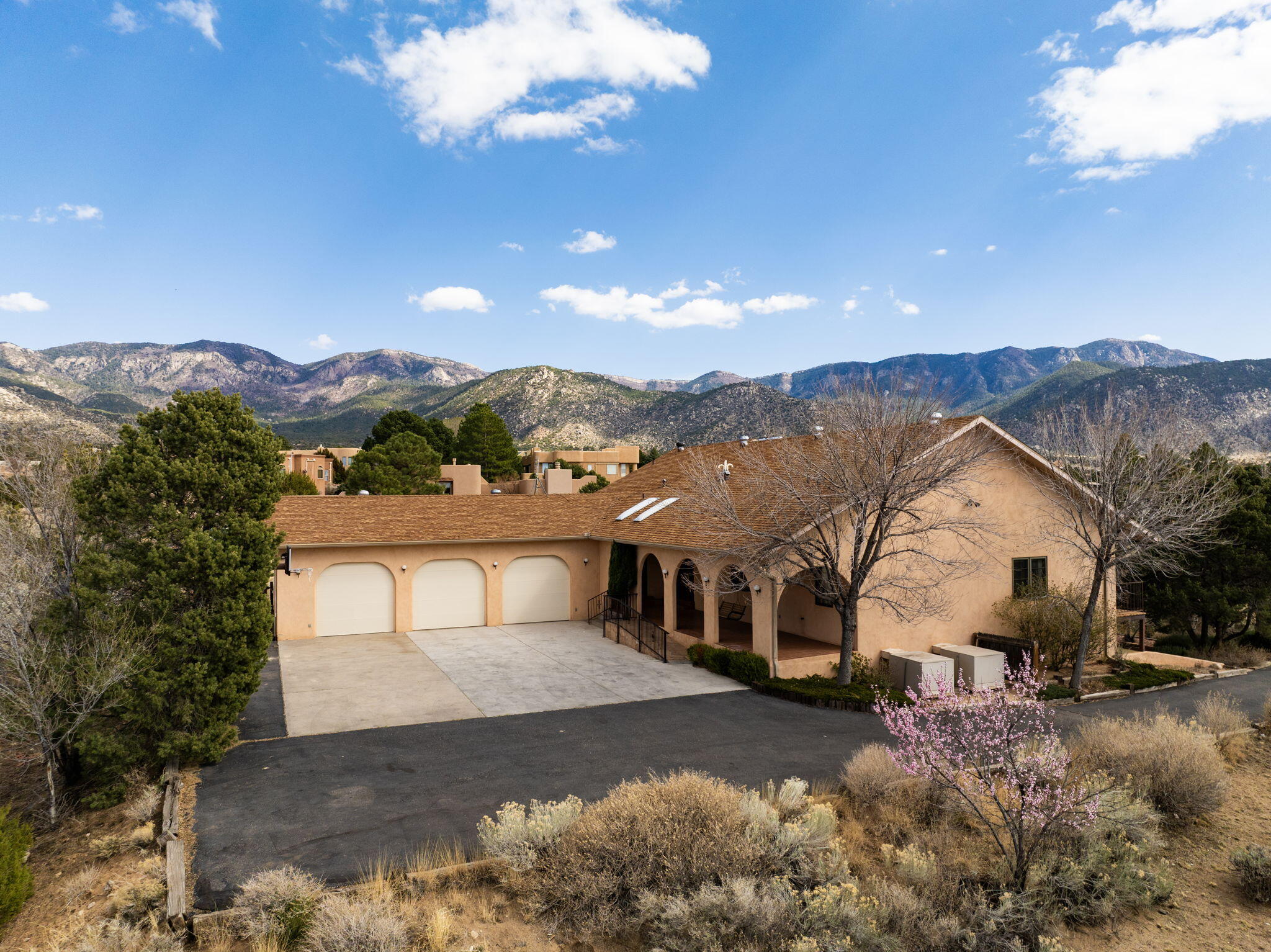 Homes for sale in Albuquerque, NM | 1415 San Rafael Ave Ne, Albuquerque, NM 87122 | MLS# 1099689