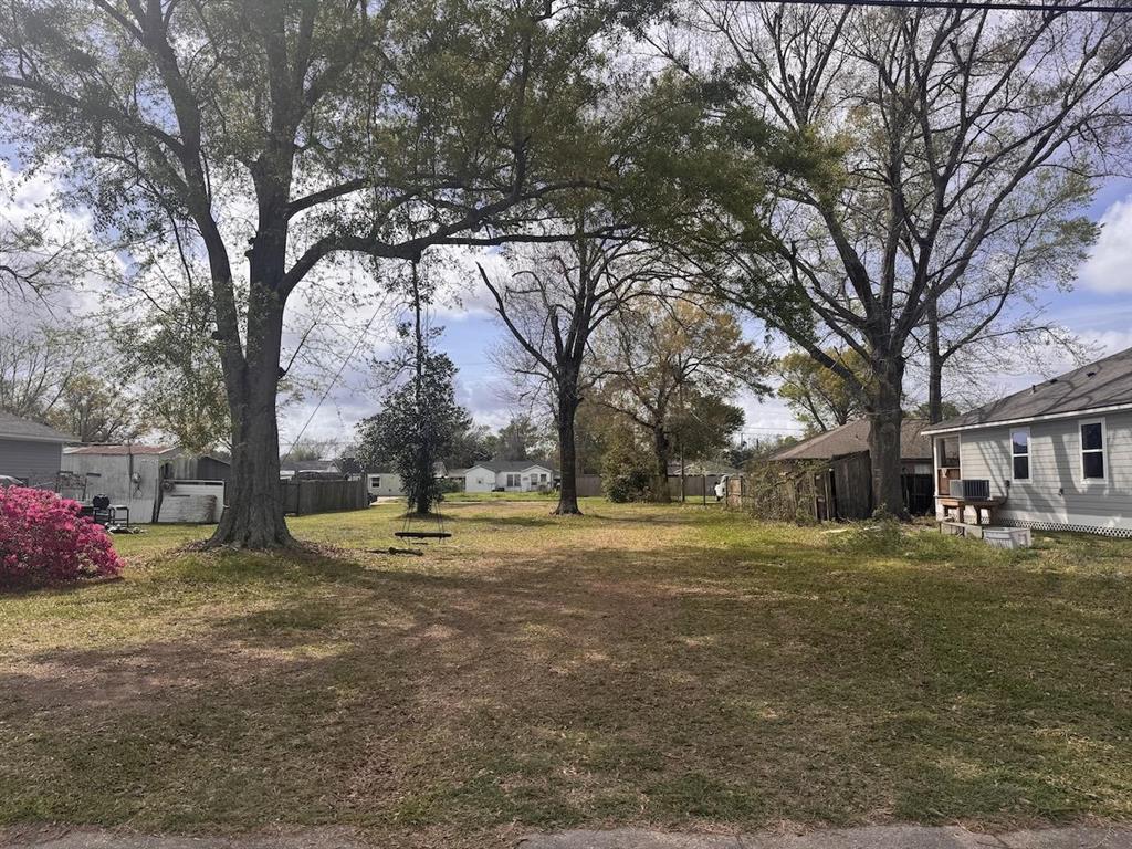3906 Swanee Street — photo 3