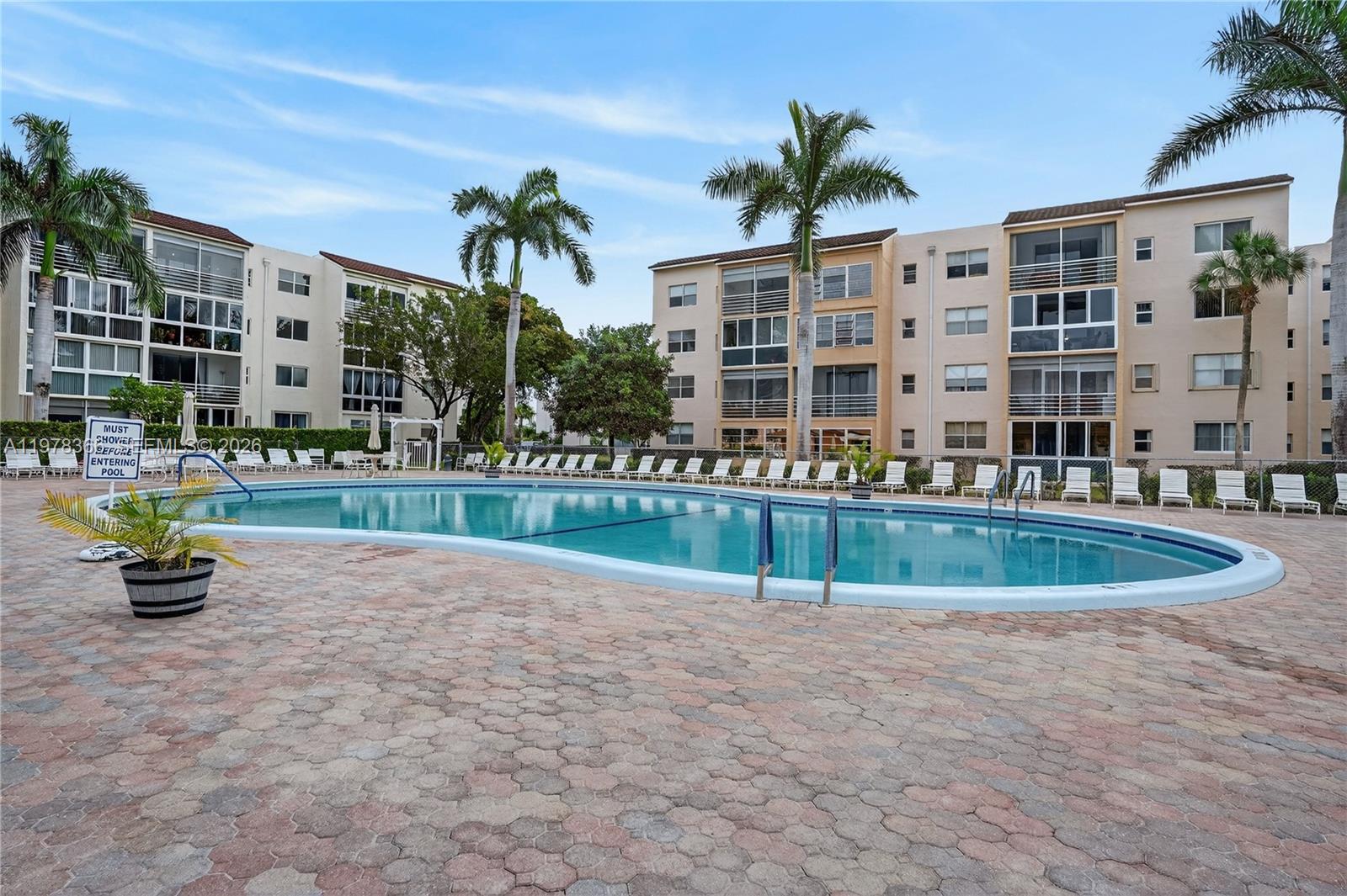 Somerset No 1 Condo
