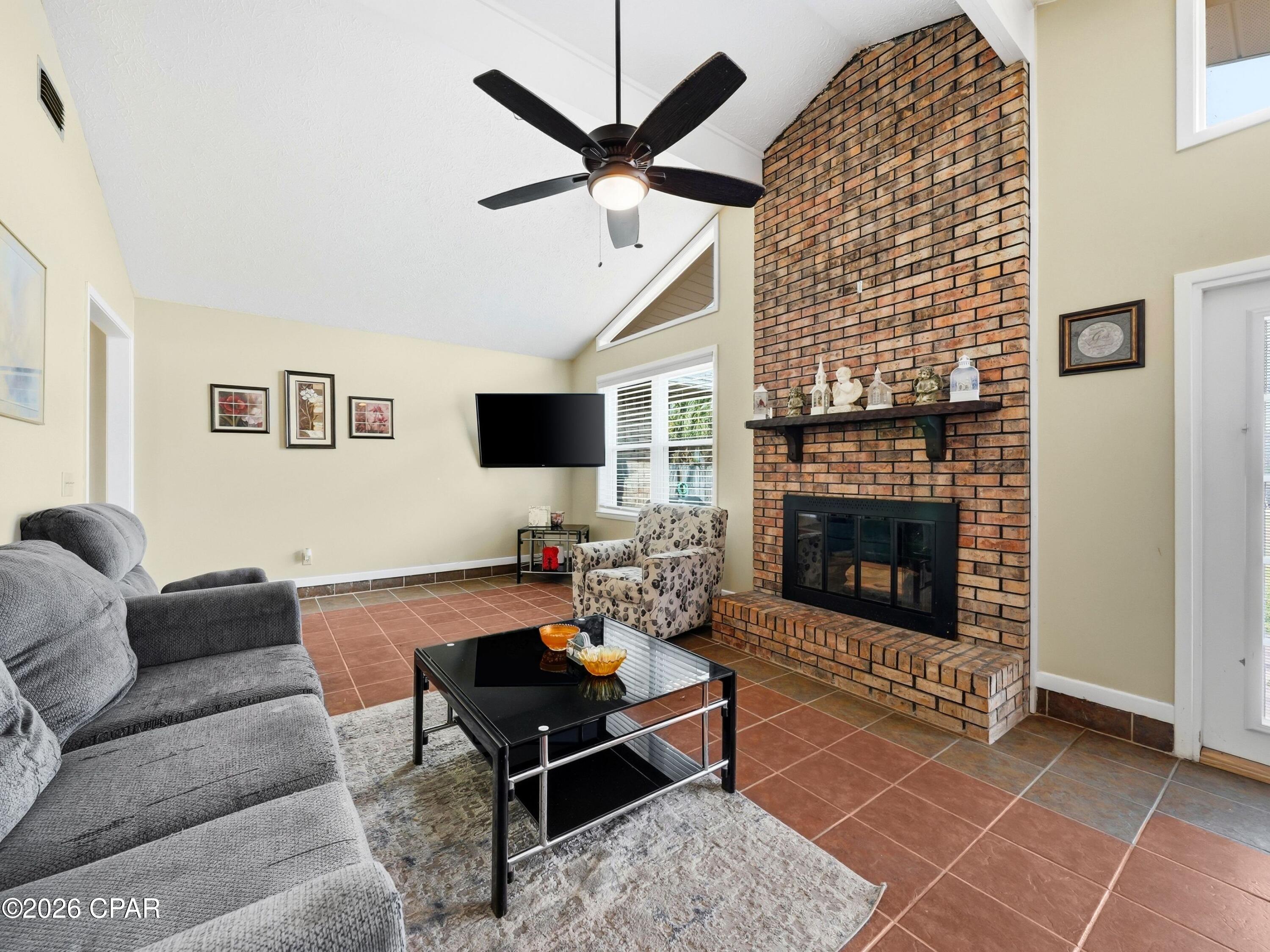 Image 17 For 4326 Pine Tree Lane