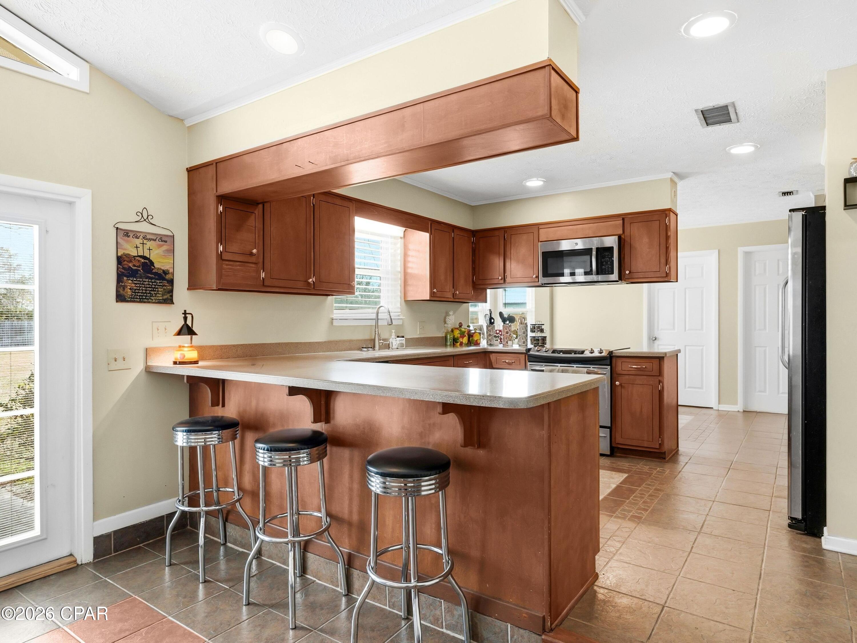 Image 3 For 4326 Pine Tree Lane