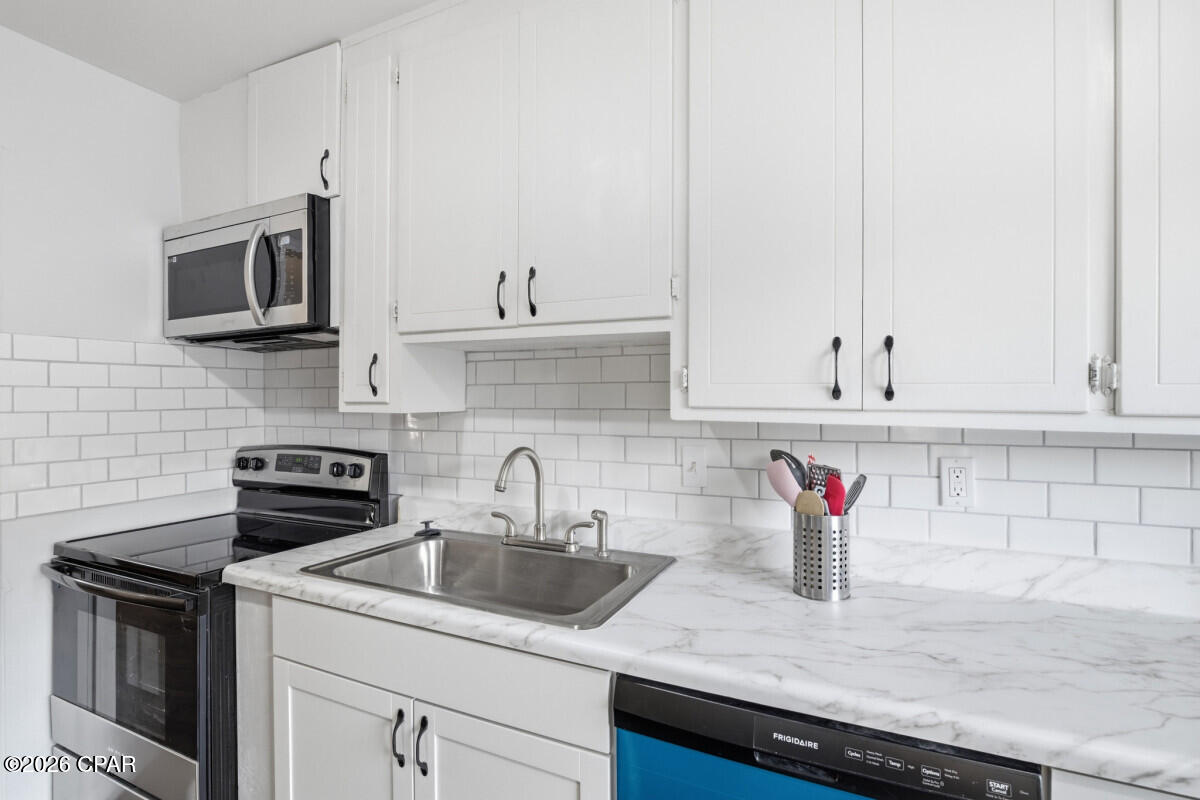 Image 6 For 709 Williams Avenue