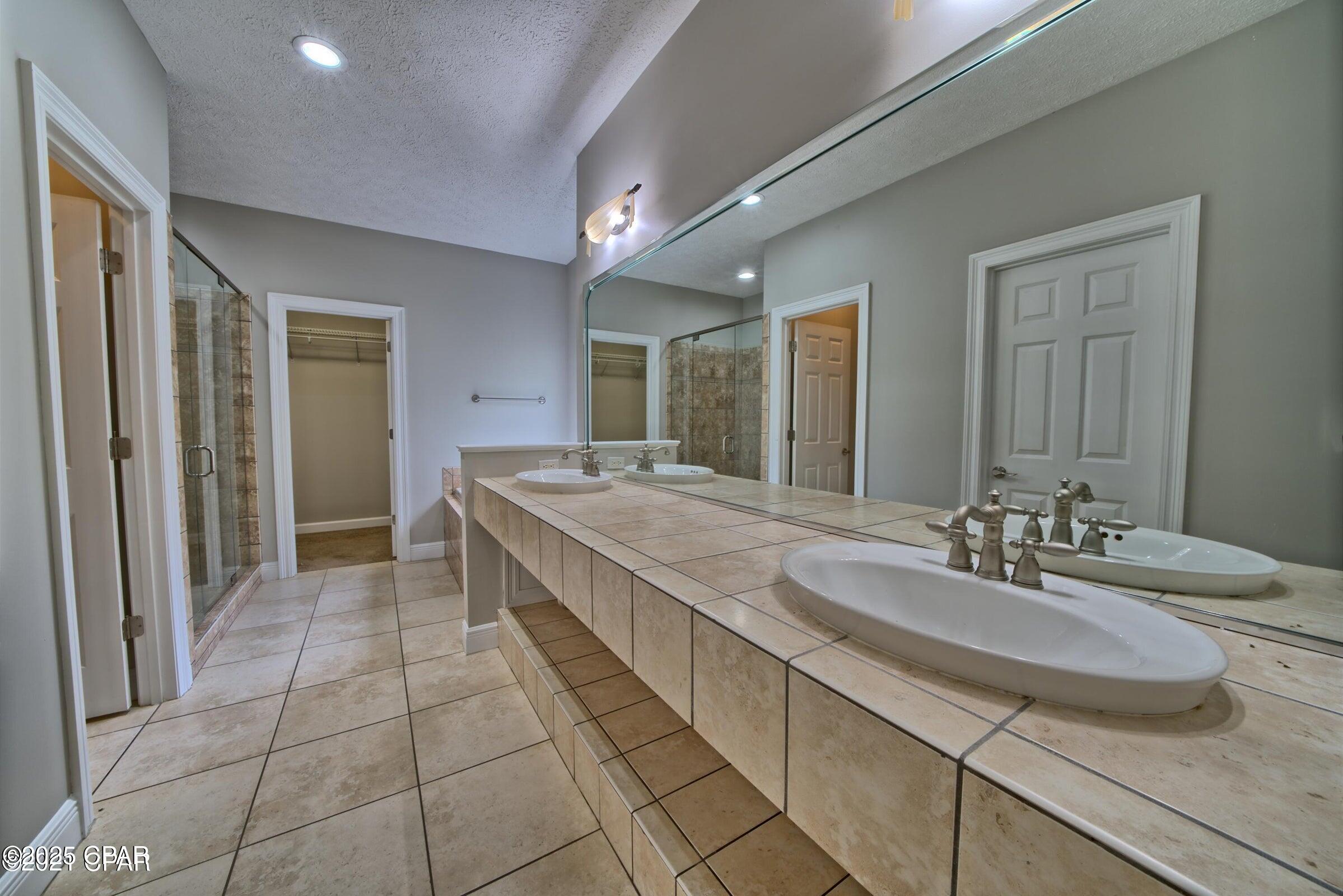 Image 20 For 3532 Fox Run Boulevard