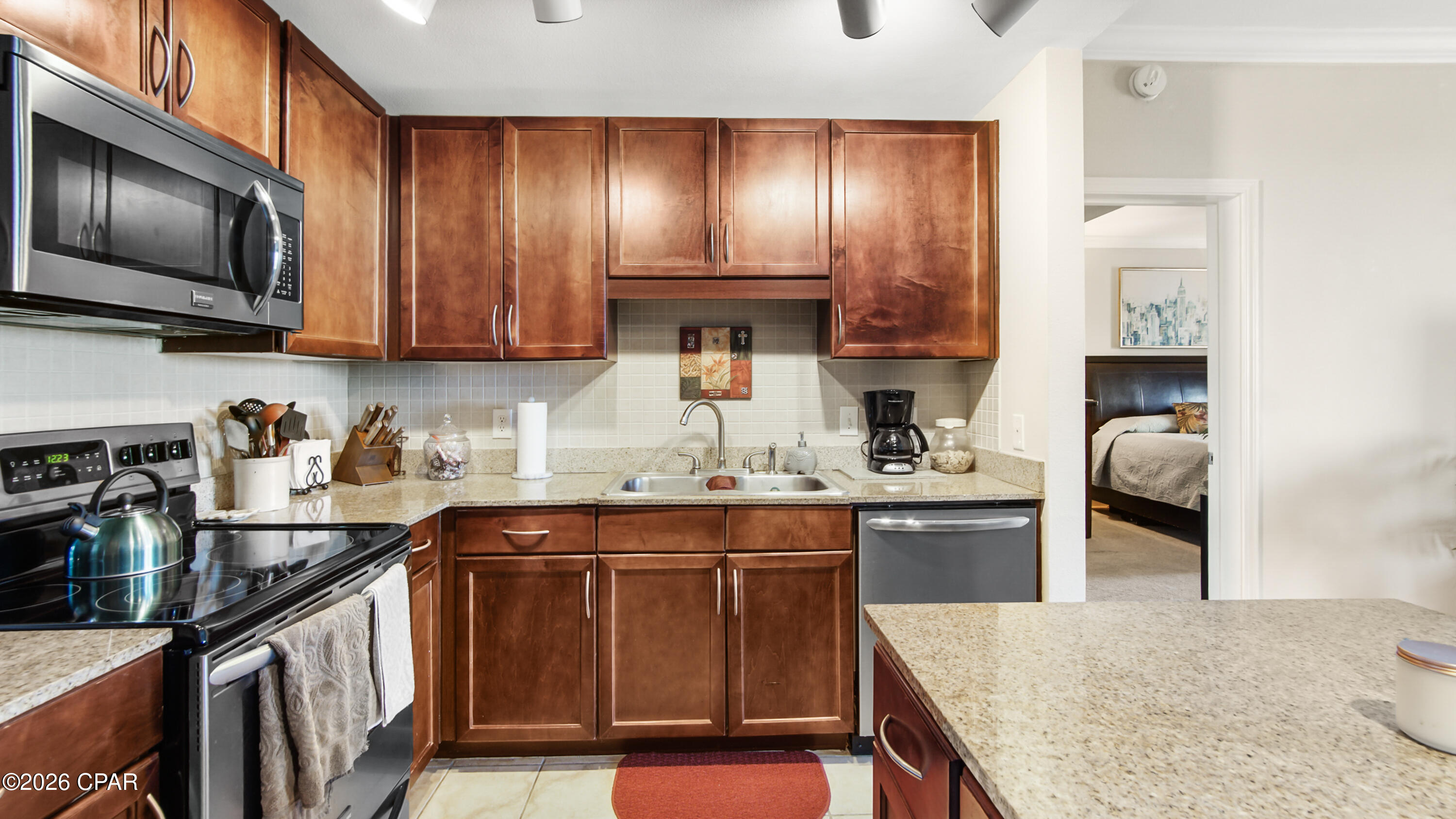 Image 16 For 9902 Thomas Drive 1830