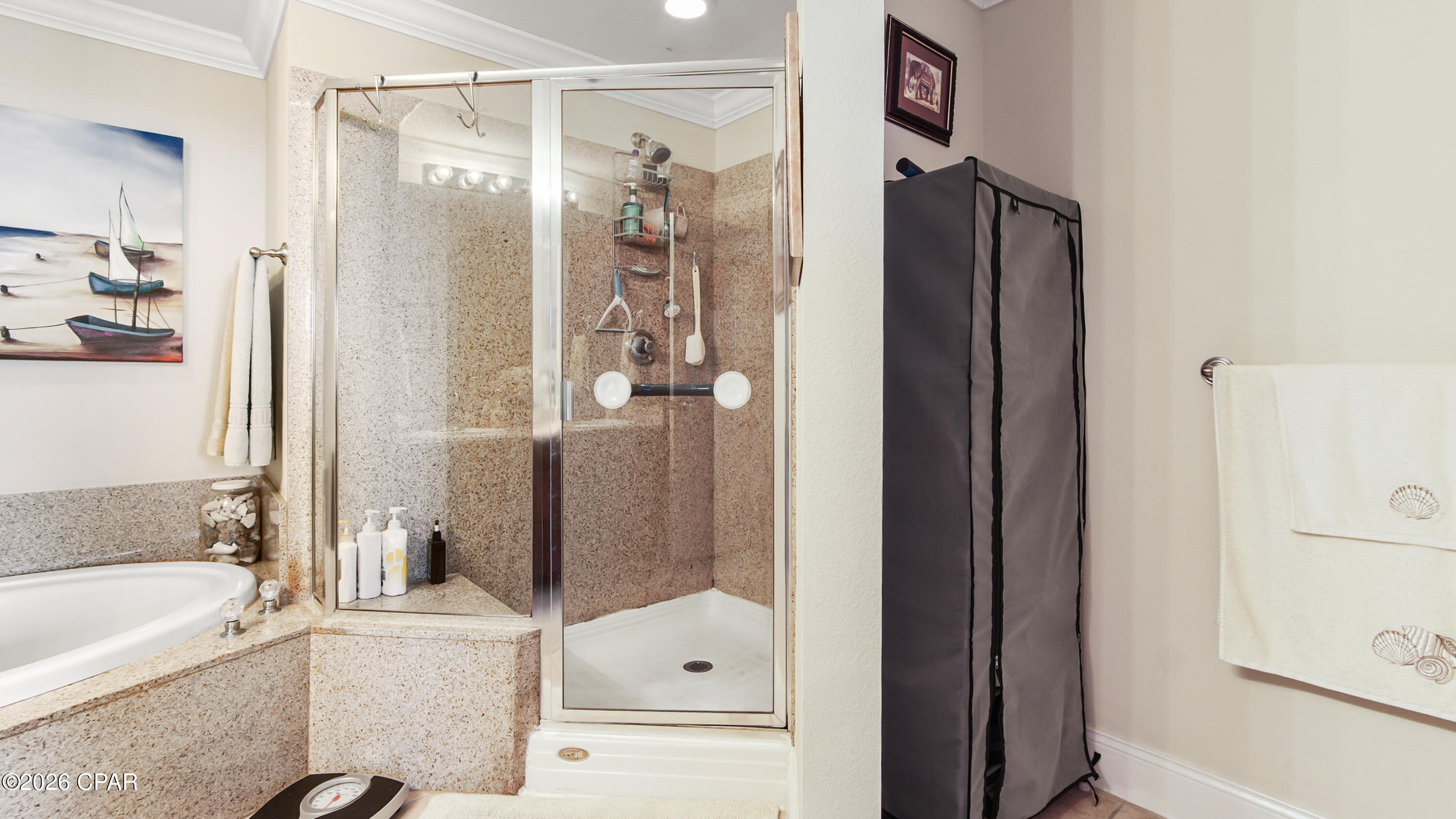 Image 30 For 9902 Thomas Drive 1830