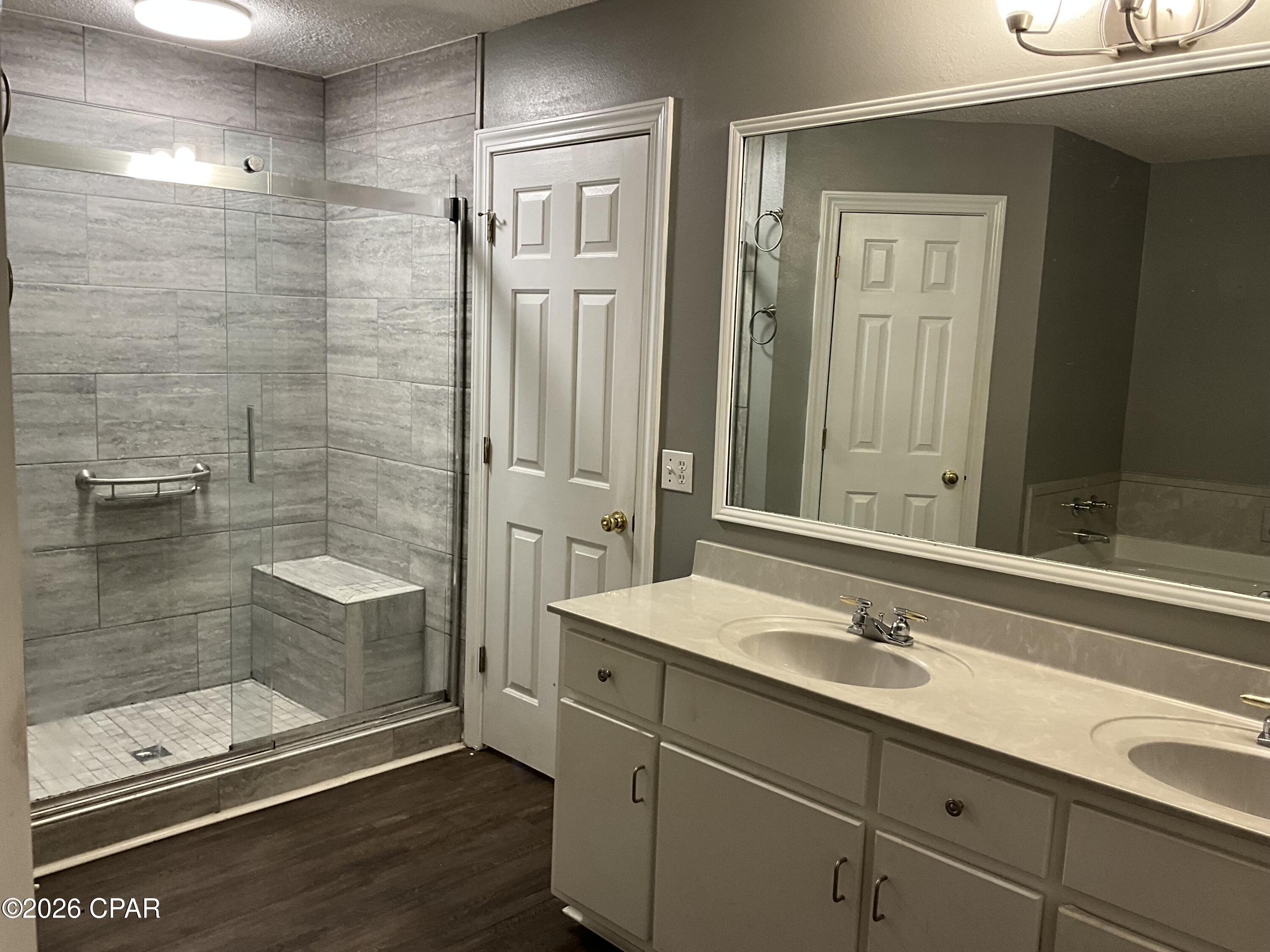 Image 13 For 22 Ten Lake Drive