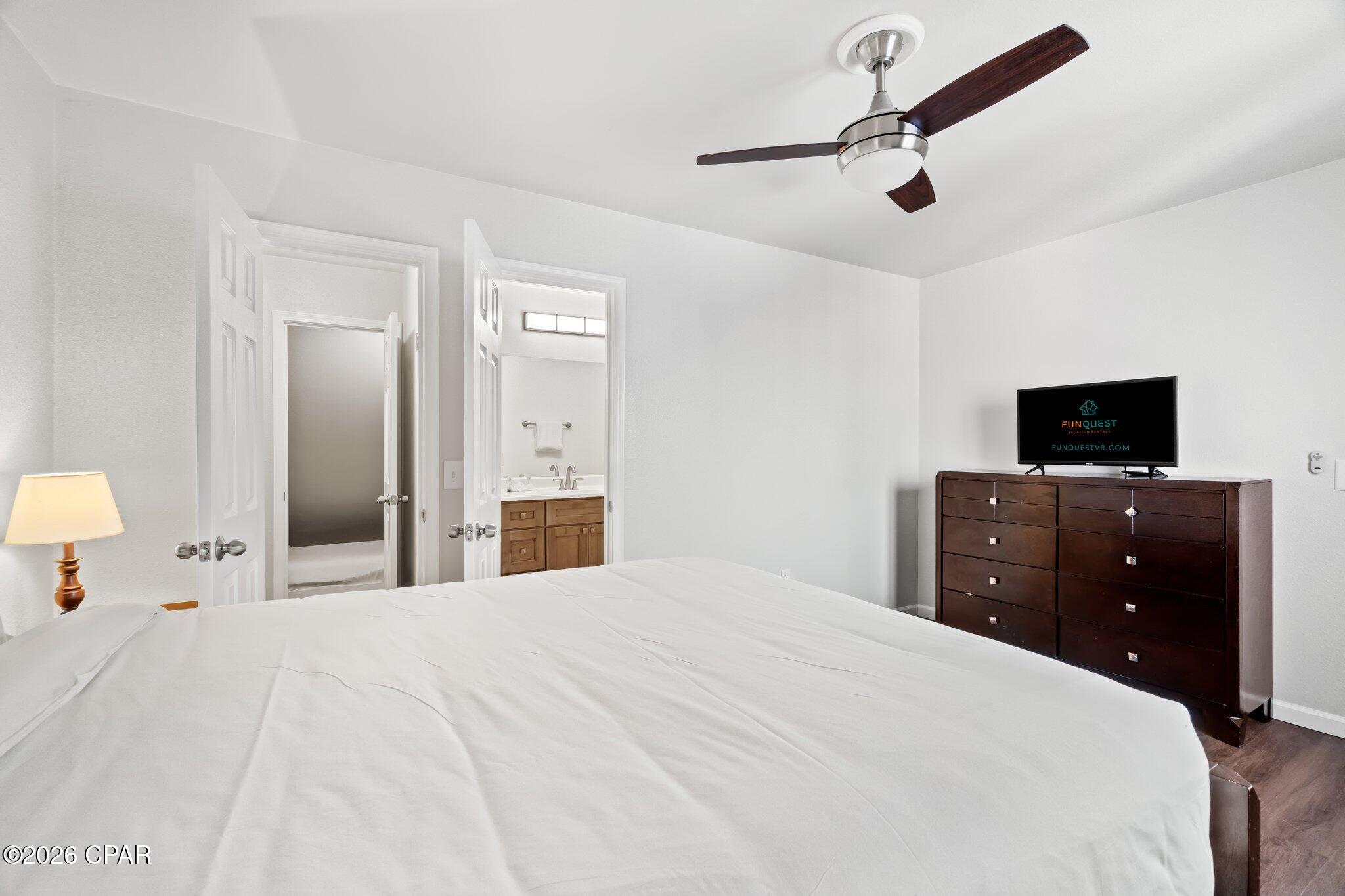 Image 15 For 5218 Beach Drive