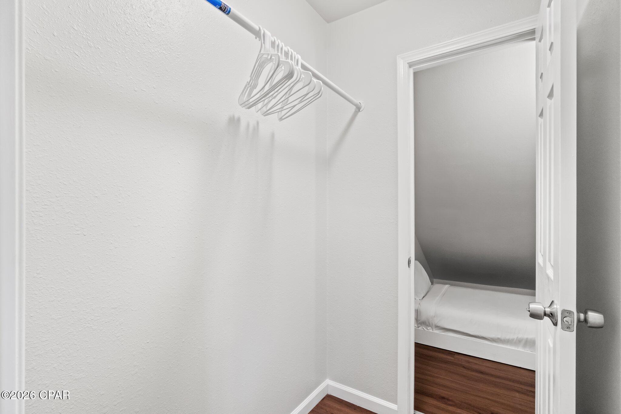 Image 17 For 5218 Beach Drive