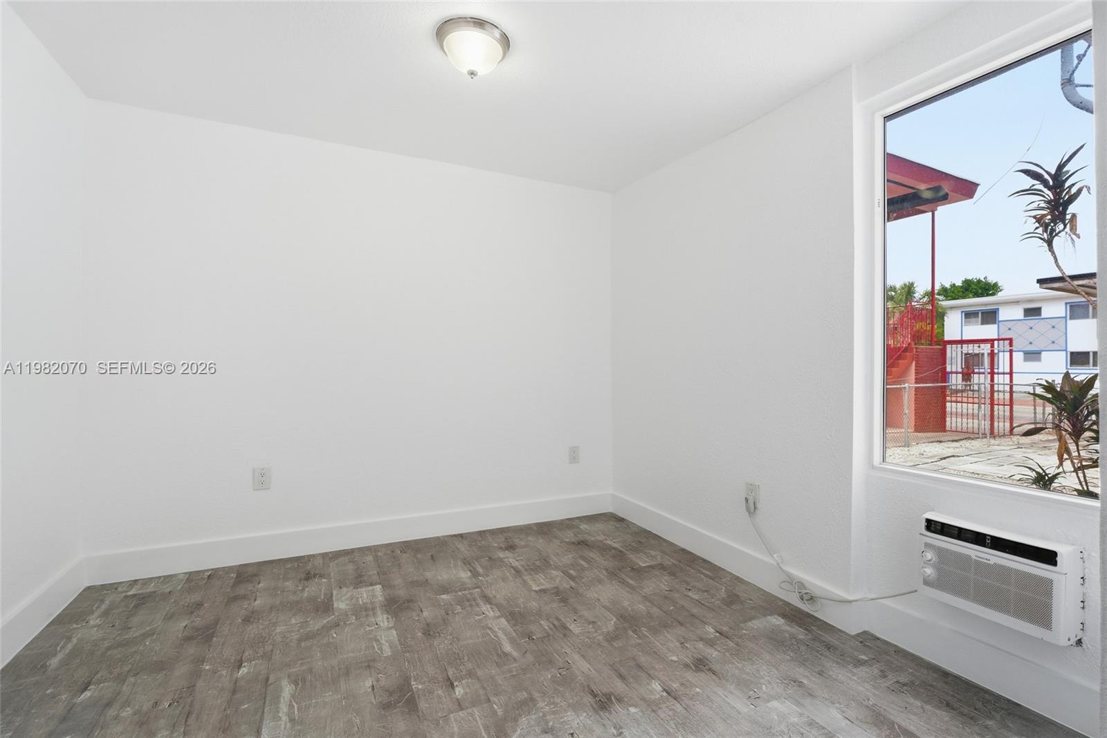 Property photo # 8