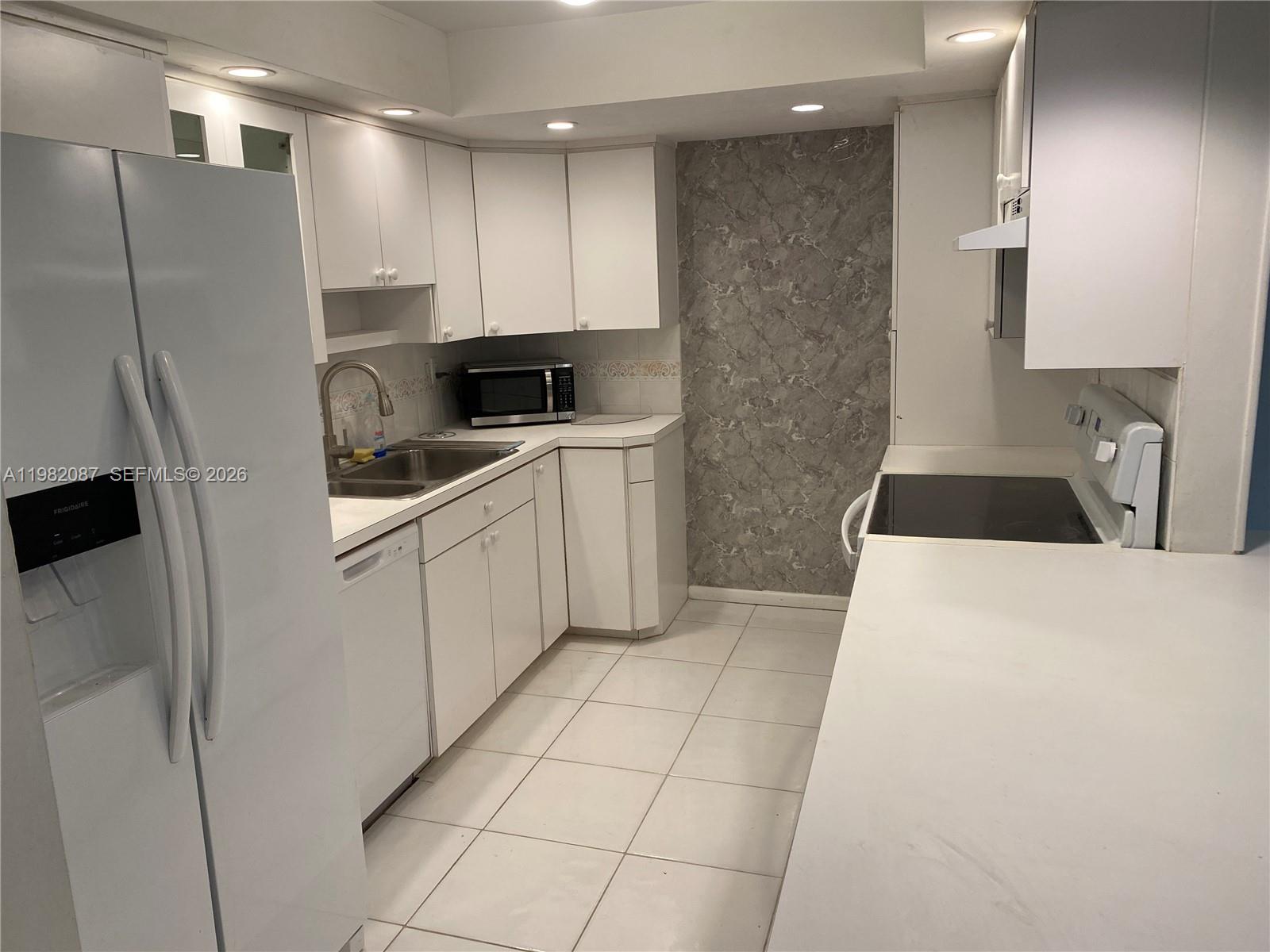 Property photo # 9