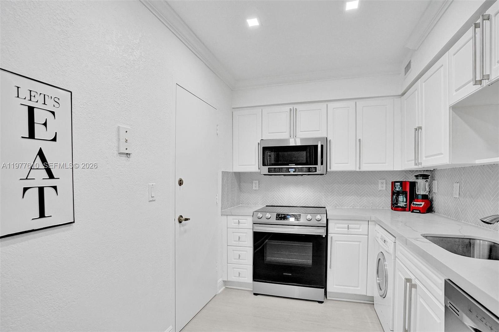 Property photo # 4