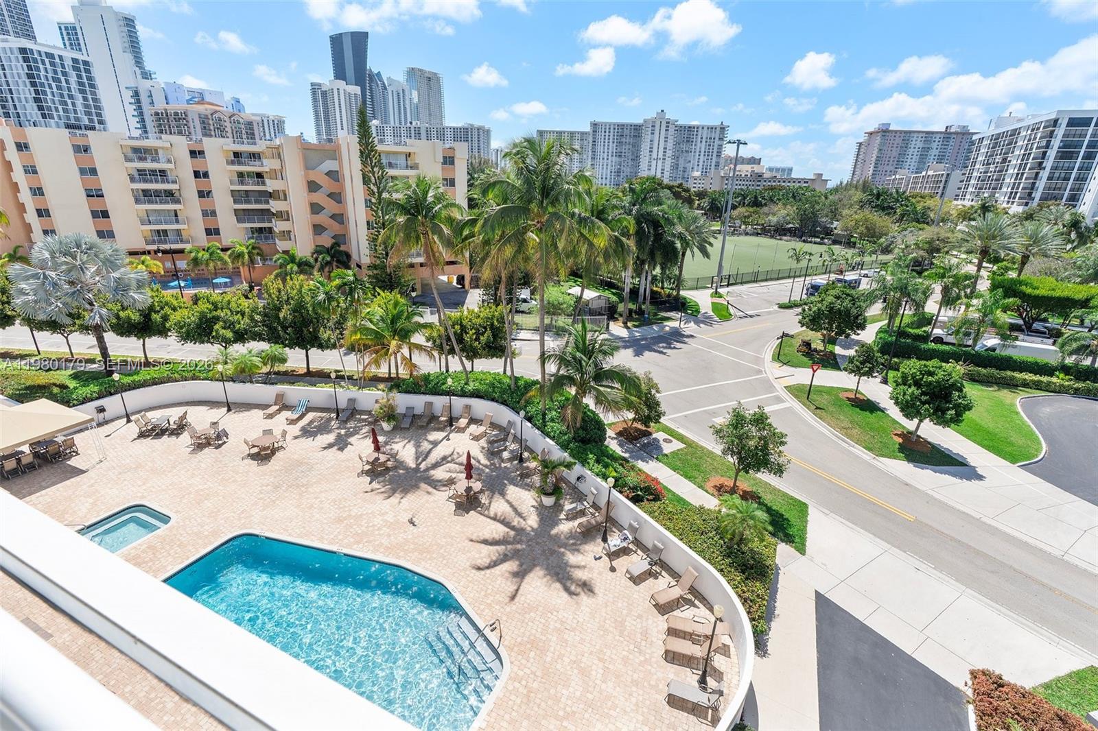 Le Frontenac Condo