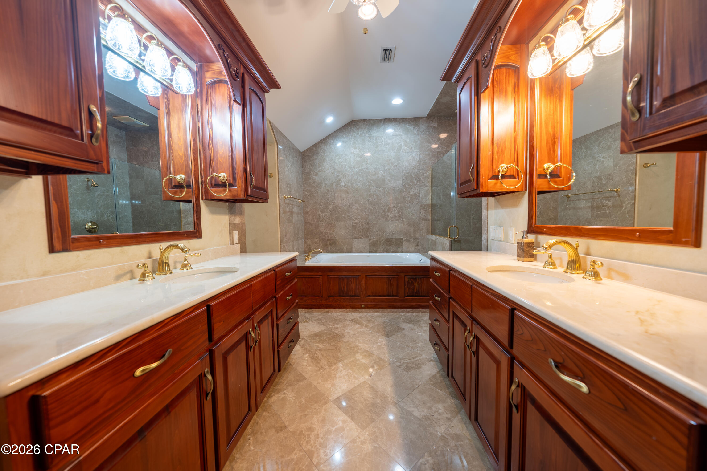 Listing photo id 80 for 3703 Preserve Bay Boulevard