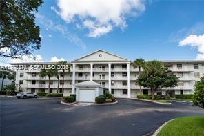 Condo 22 Of Whitehall Con