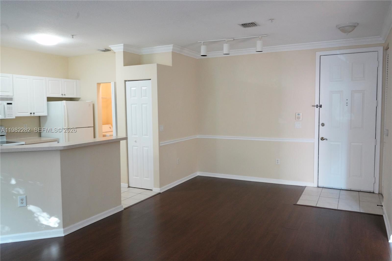 Property photo # 7