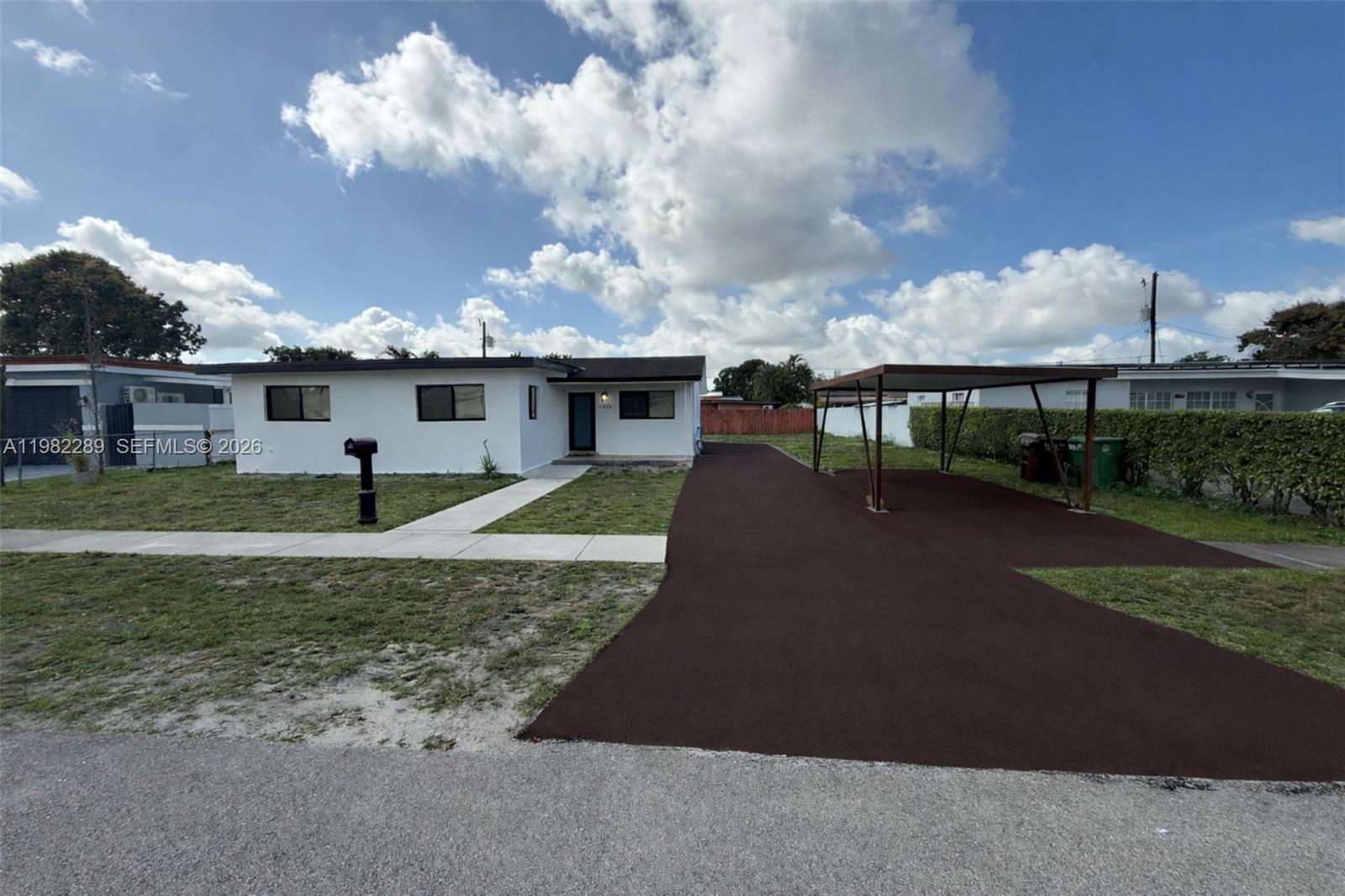 1014 W 66th St, Hialeah, FL 33012