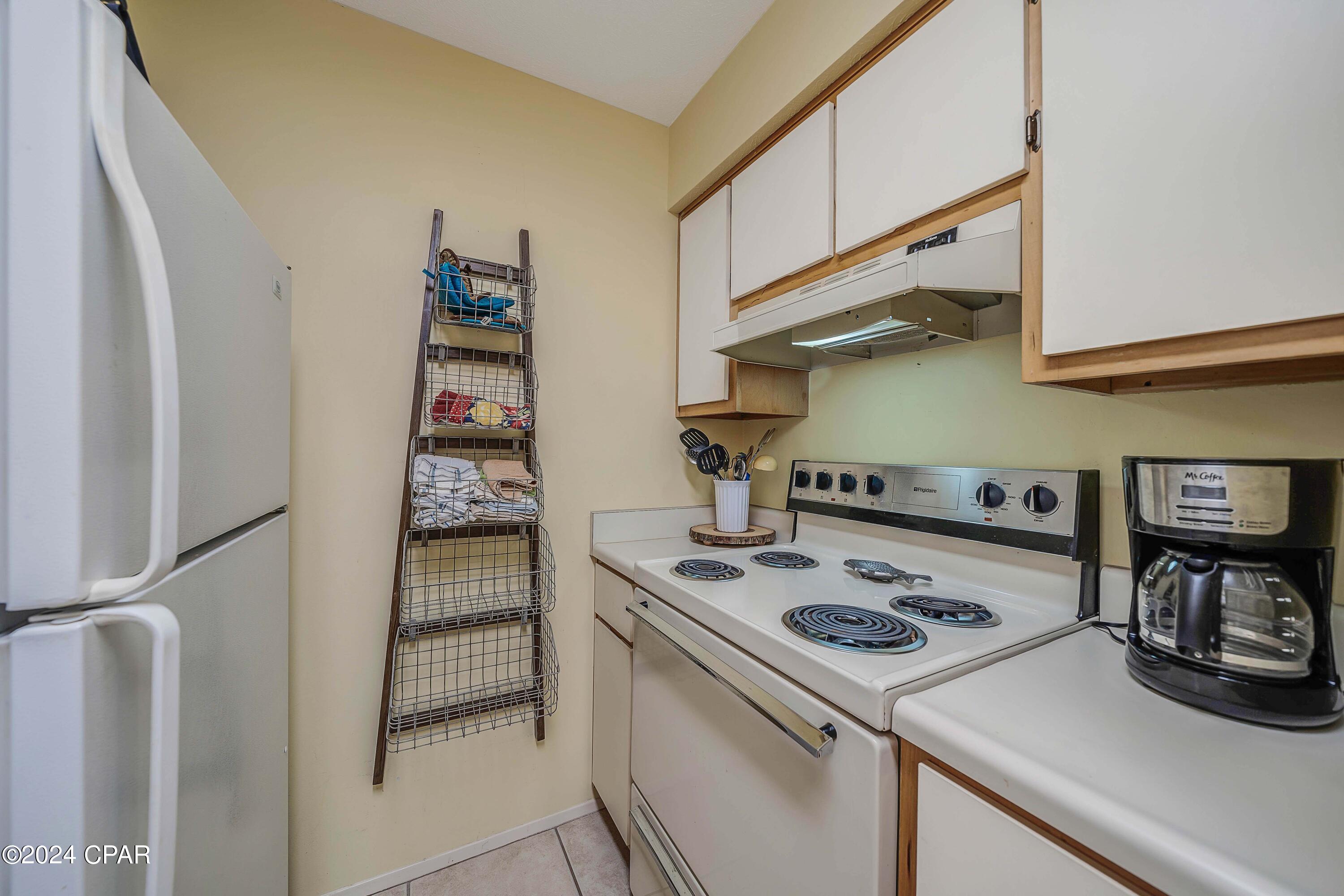 Image 15 For 17614 Front Beach Road 17e